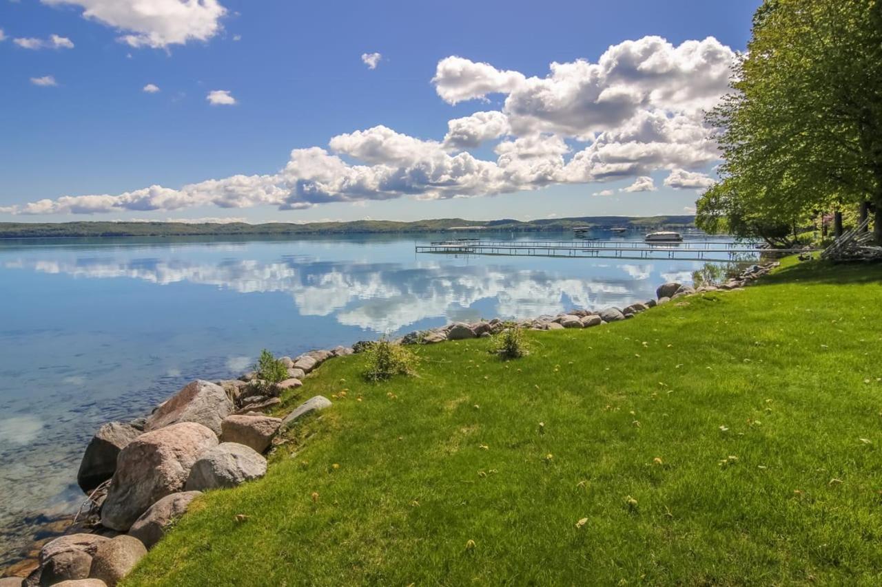 Big Glen Lakefront in Glen Arbor