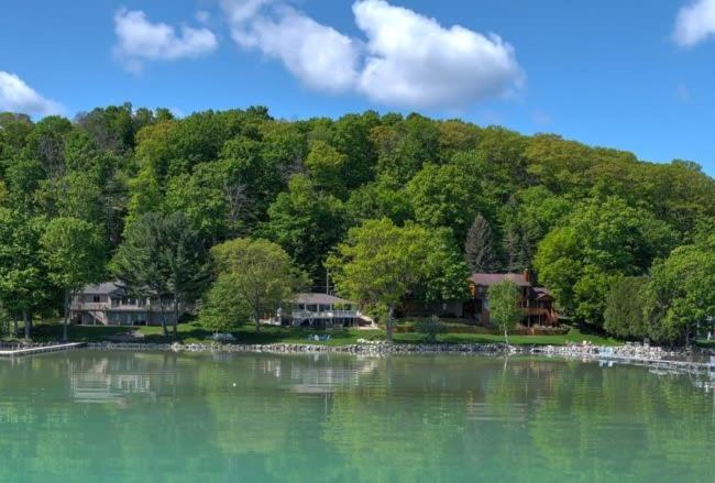 Big Glen Lakefront in Glen Arbor