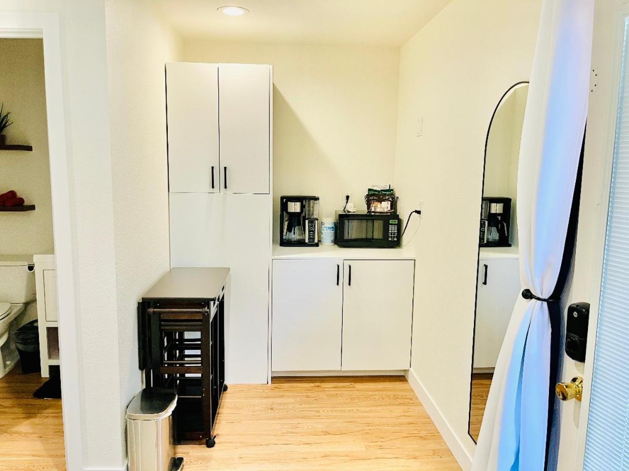Newly Remodeled Family Friendly Home view 2