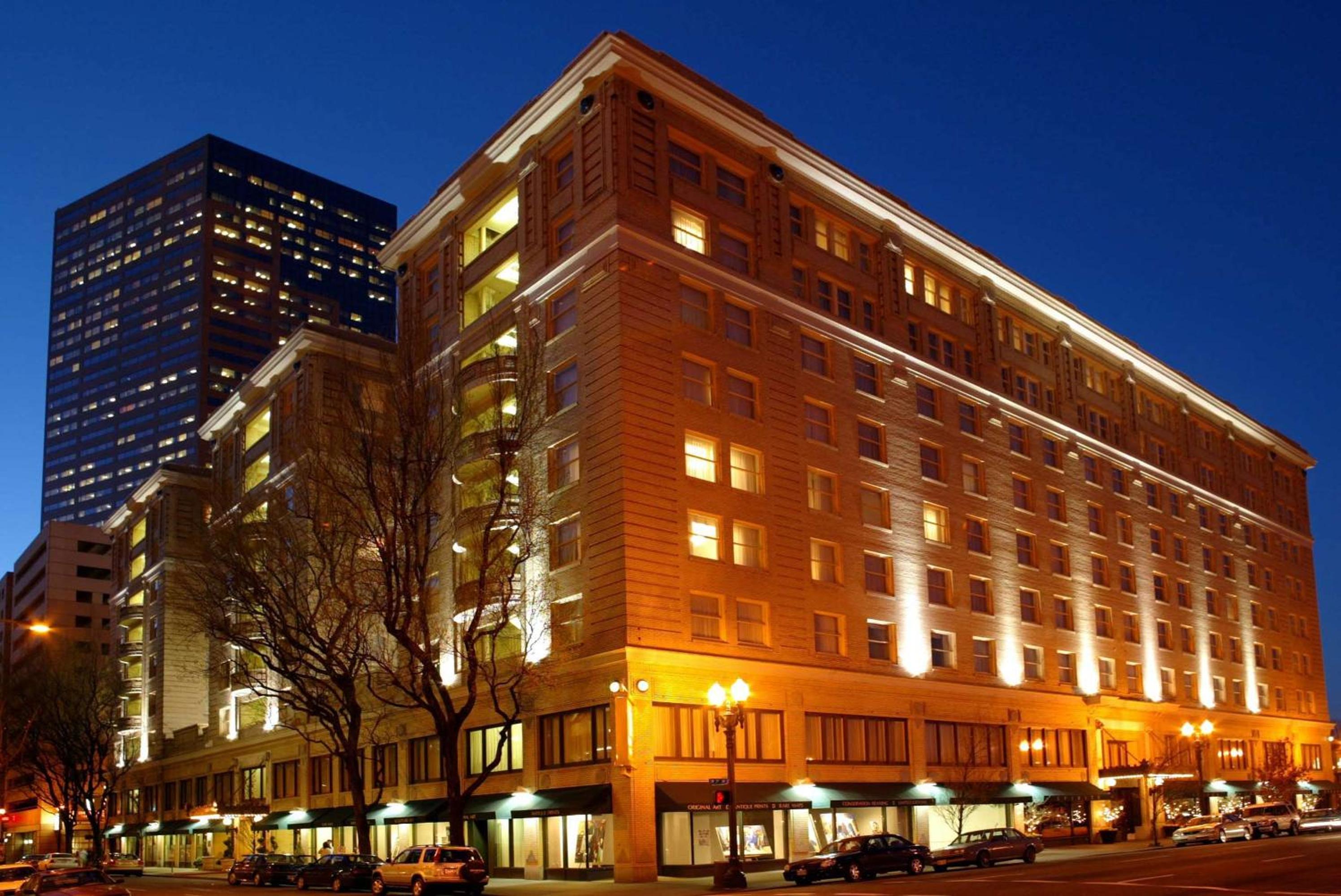 Hotel Embassy Suites by Hilton Portland Downtown