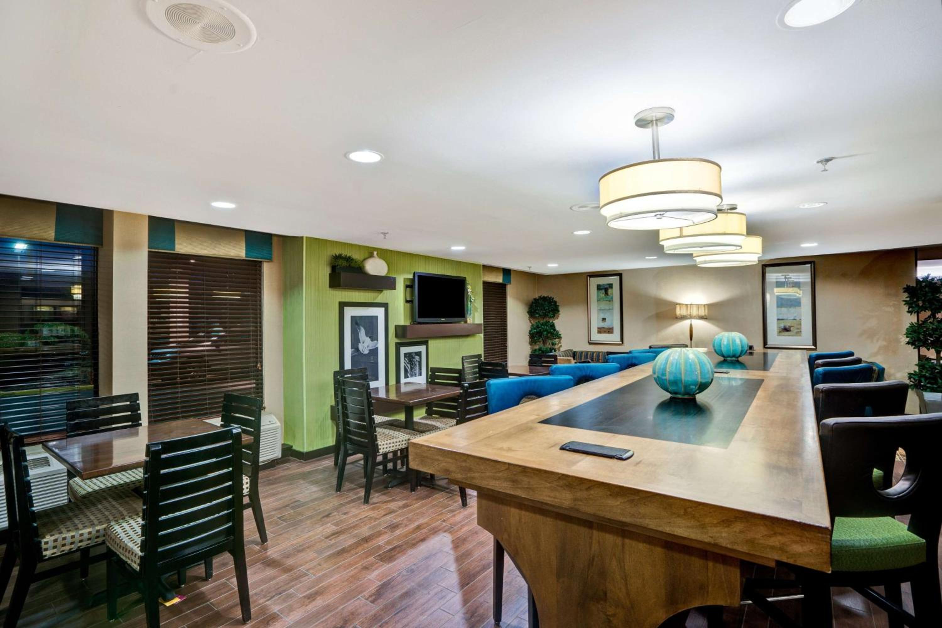 Milford Vacations - Hampton Inn by Hilton Milford - Property Image 24