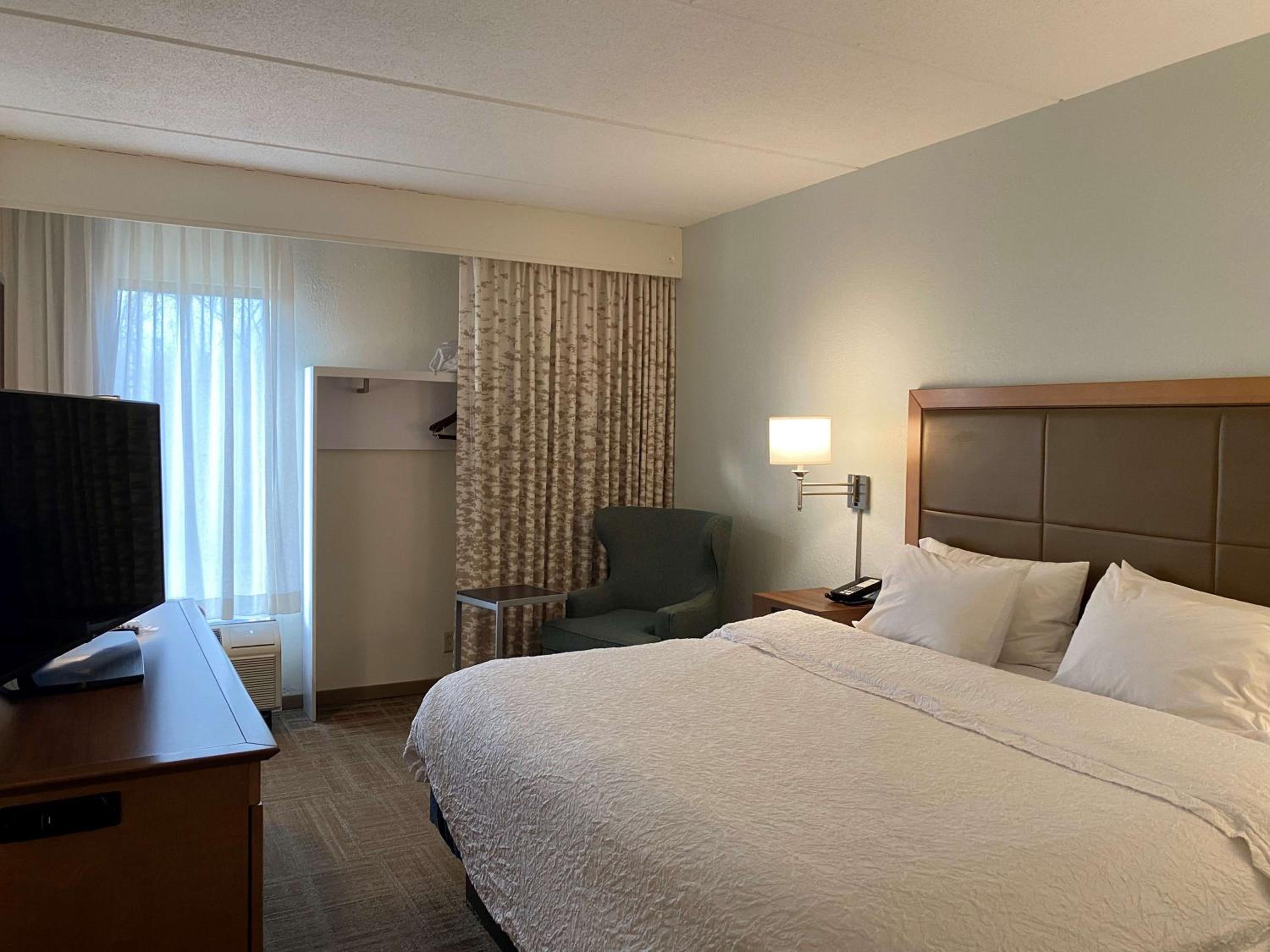 Milford Vacations - Hampton Inn by Hilton Milford - Property Image 42