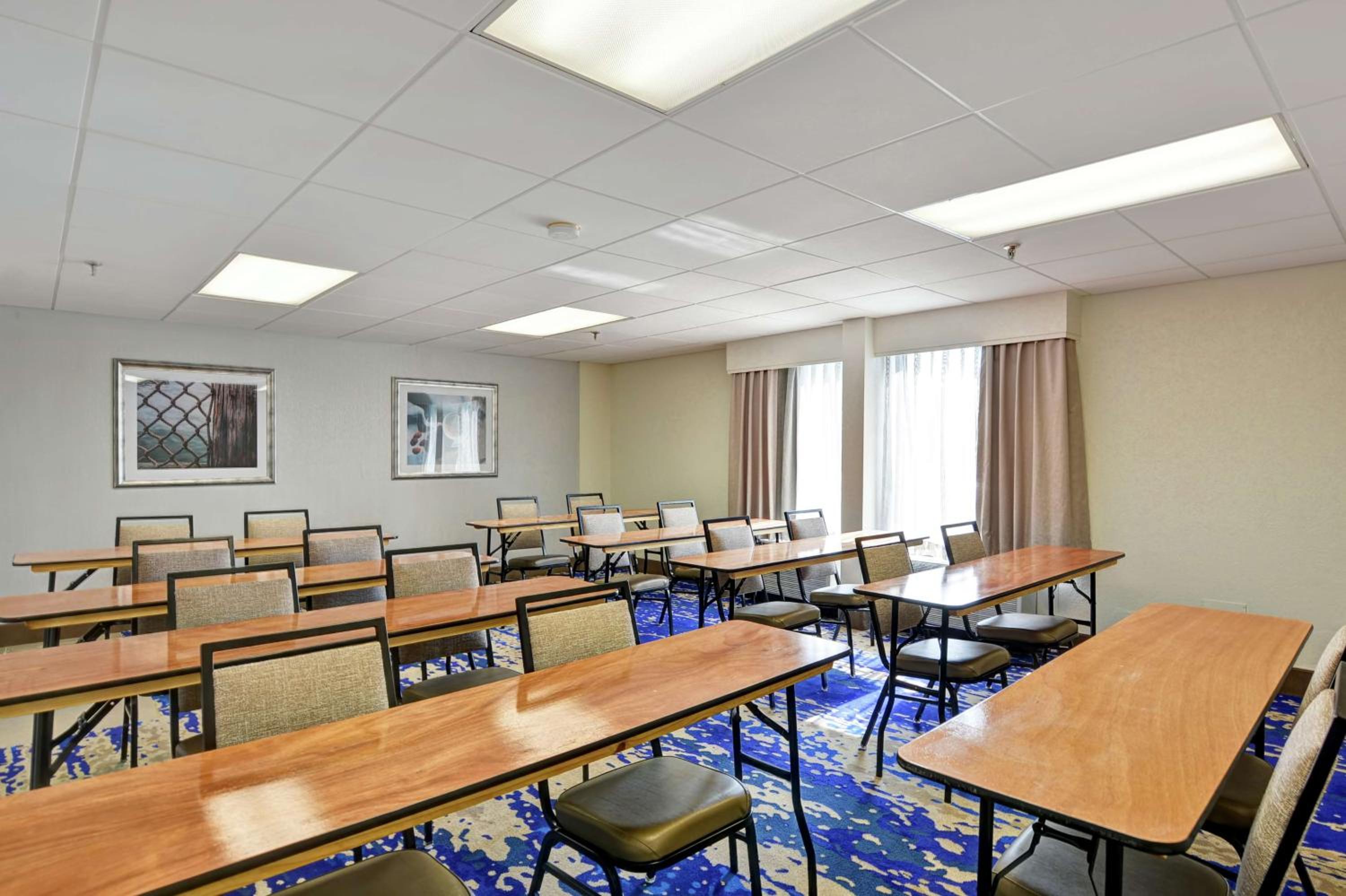 Milford Vacations - Hampton Inn by Hilton Milford - Property Image 18