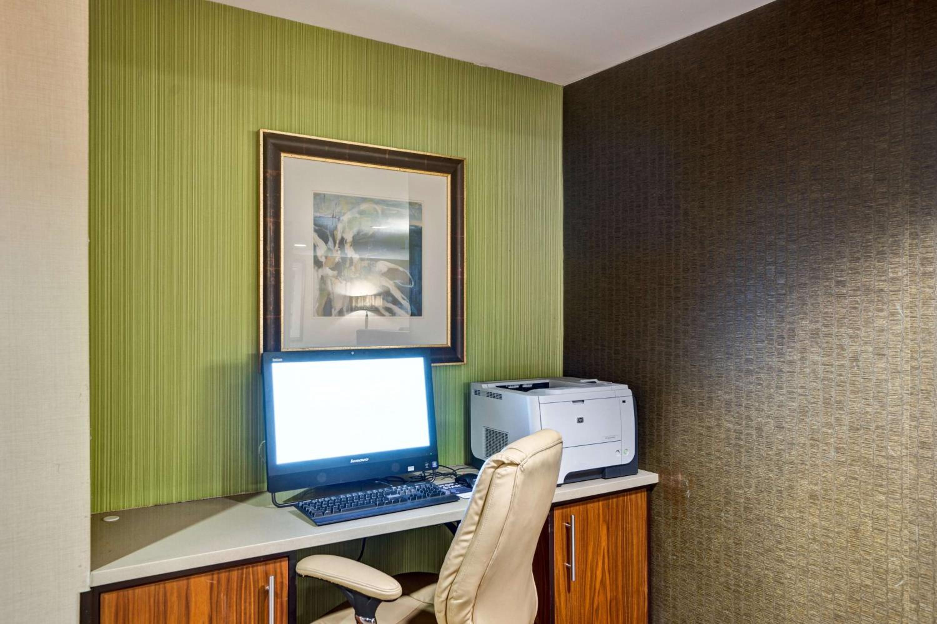 Milford Vacations - Hampton Inn by Hilton Milford - Property Image 22