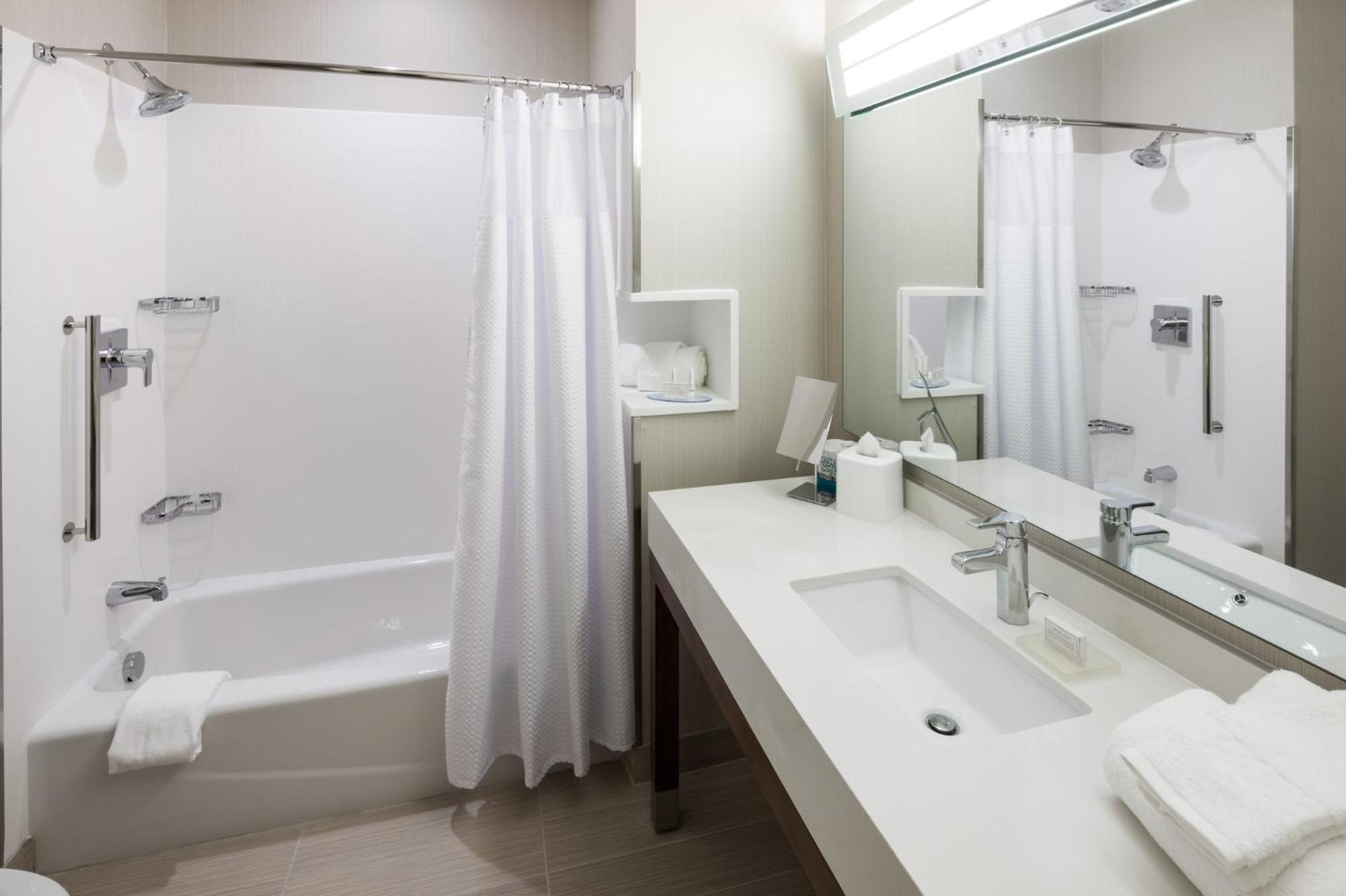 Courtyard by Marriott Houston North/Shenandoah - Property Image 15