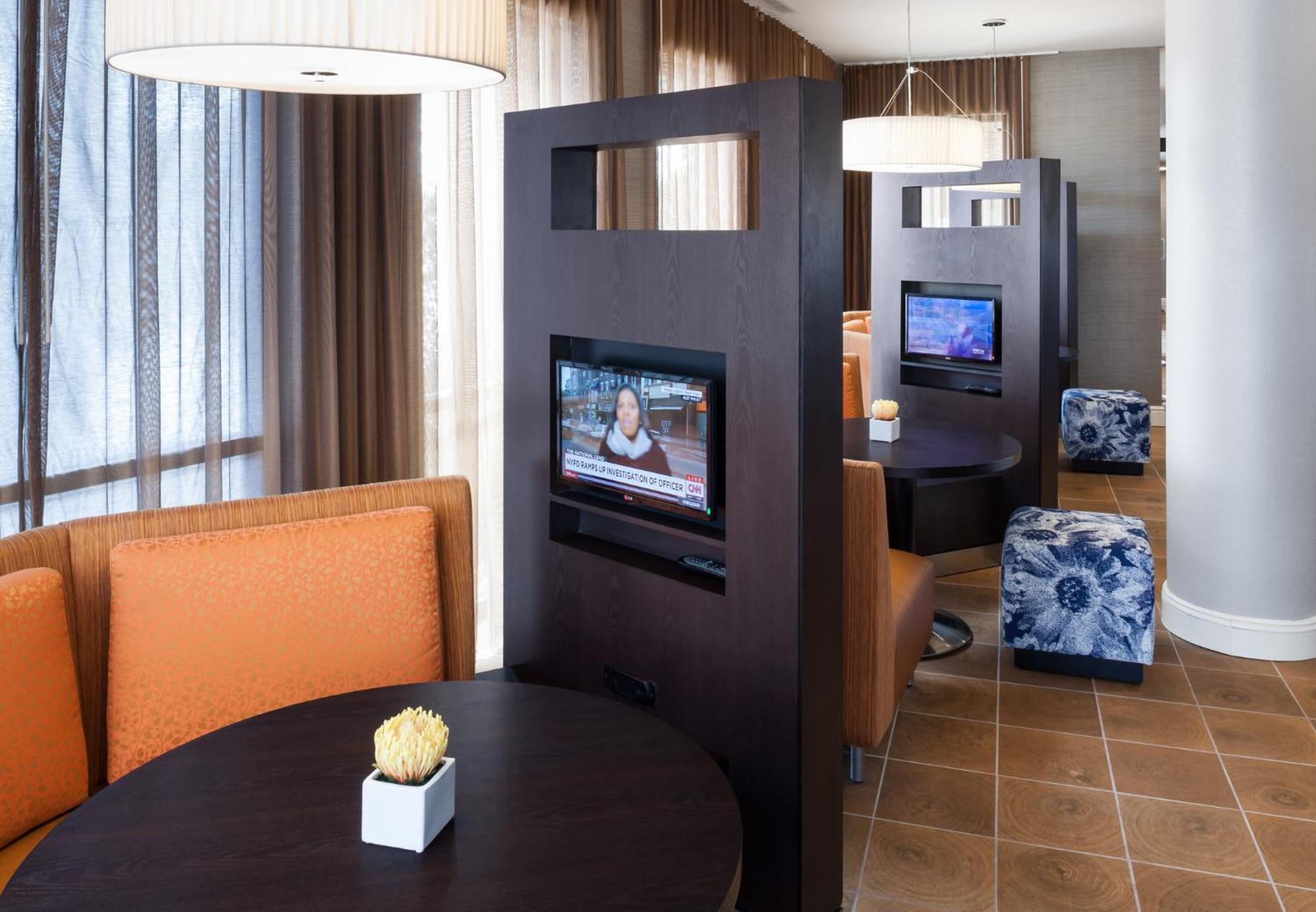 Courtyard by Marriott Houston North/Shenandoah - Property Image 33