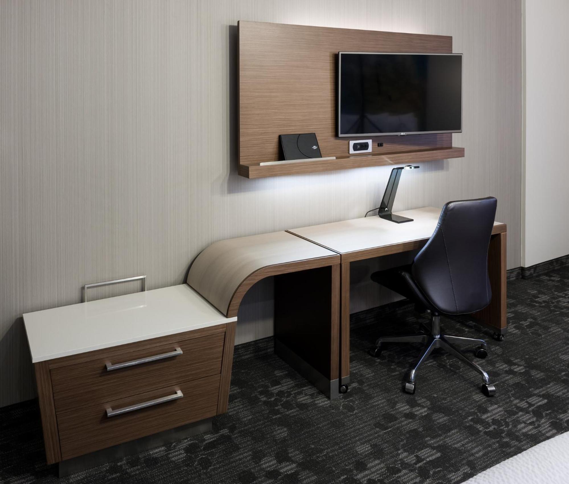 Courtyard by Marriott Houston North/Shenandoah - Property Image 47