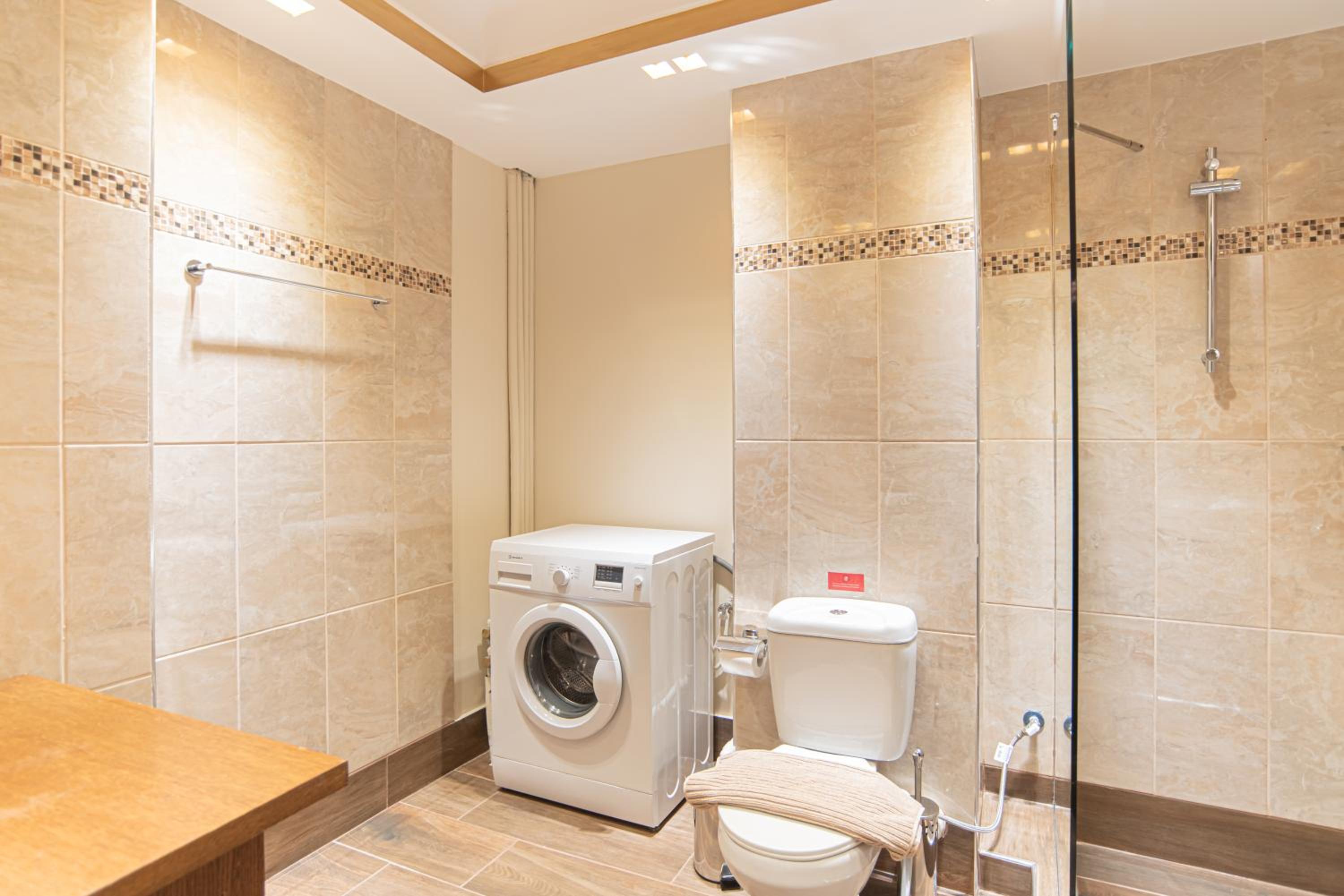 Luxury Central Apartment