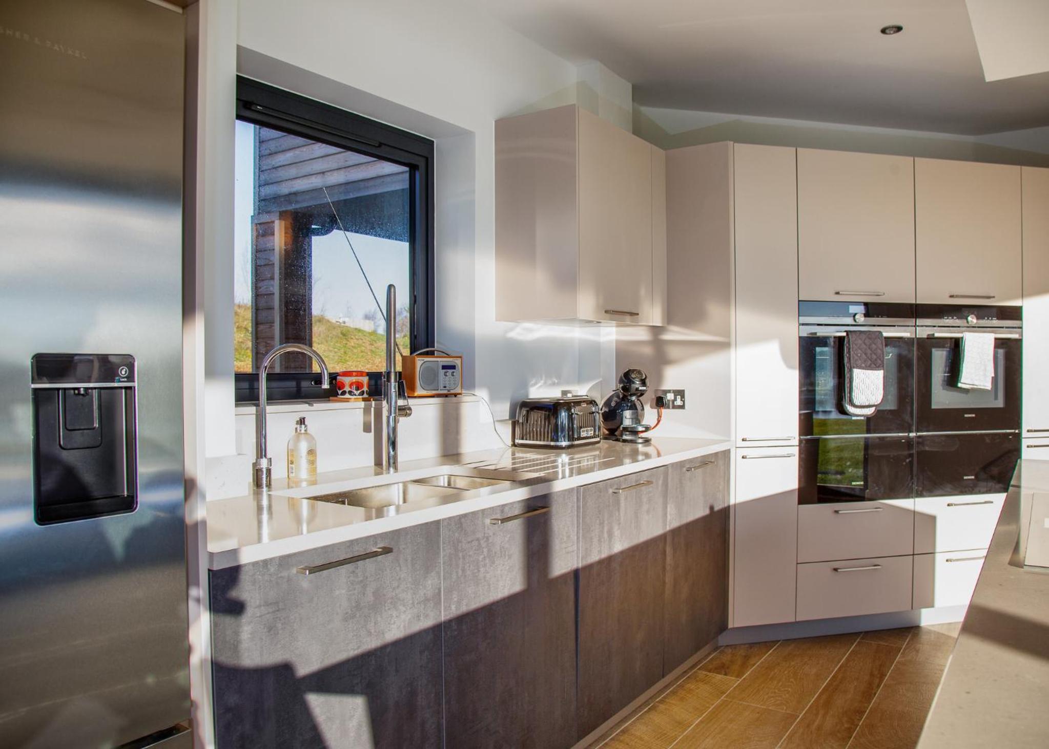 Lakeside property with spa access on a nature reserve Sandpiper BV13 view 5