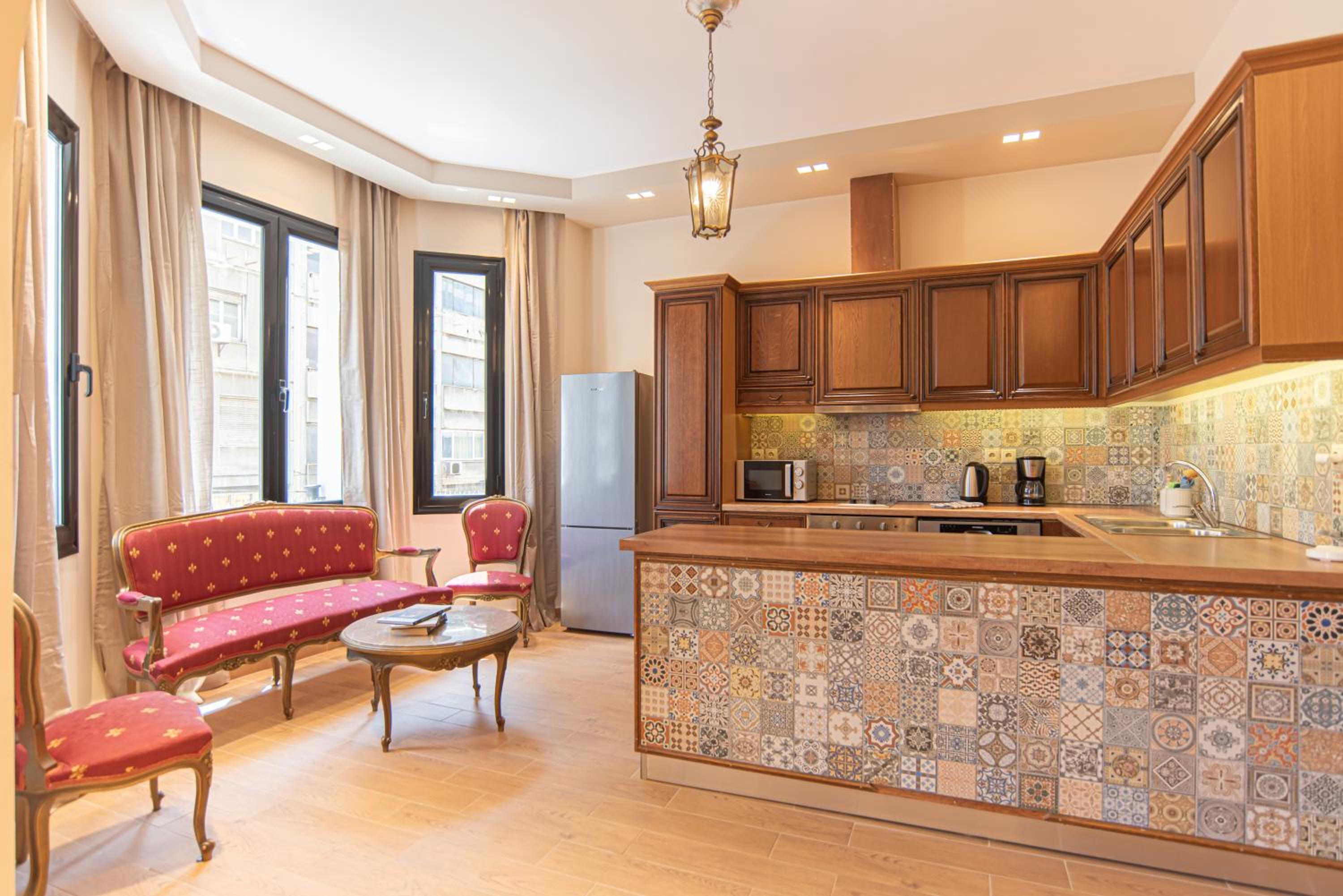 Luxury Central Apartment