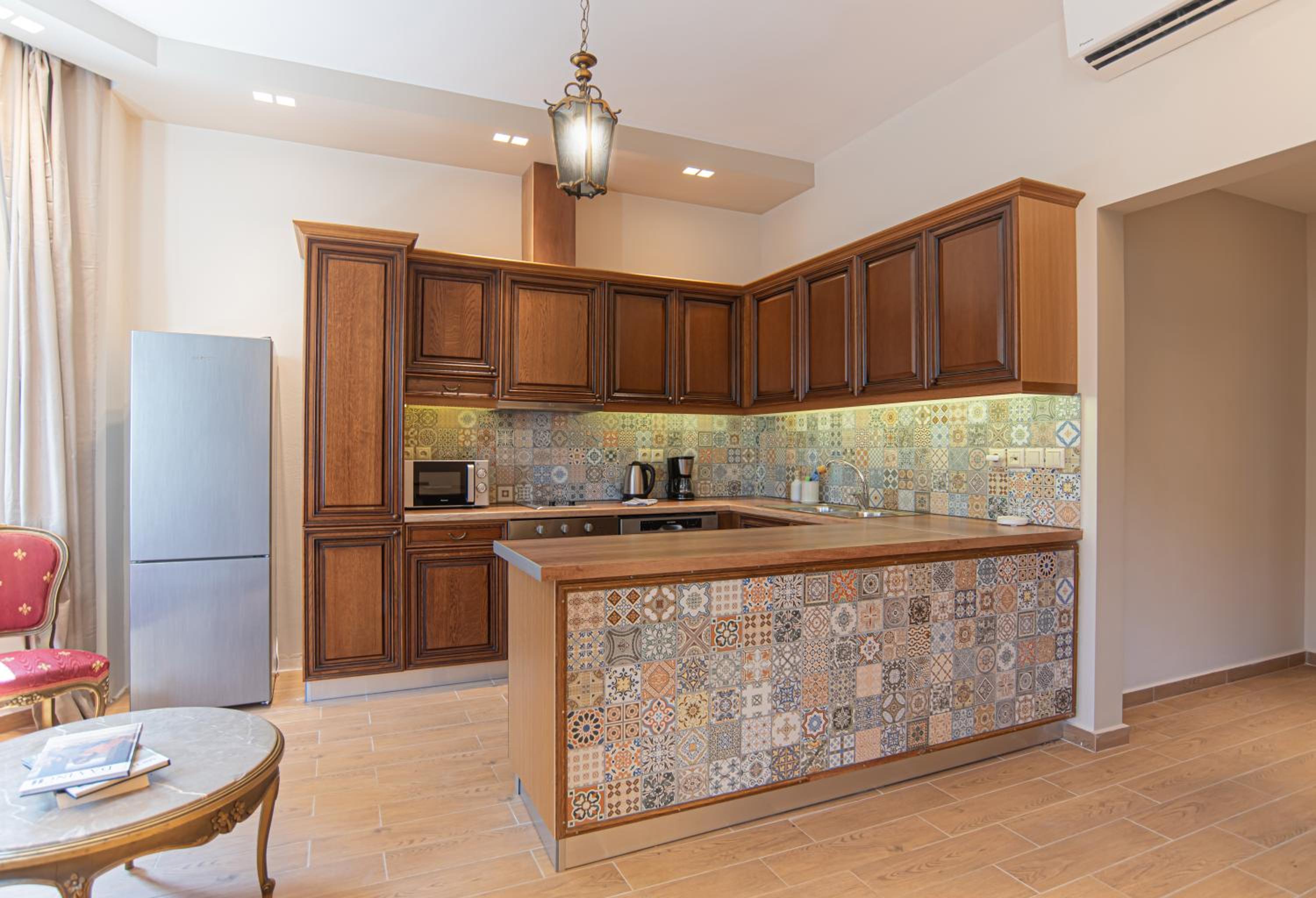 Luxury Central Apartment