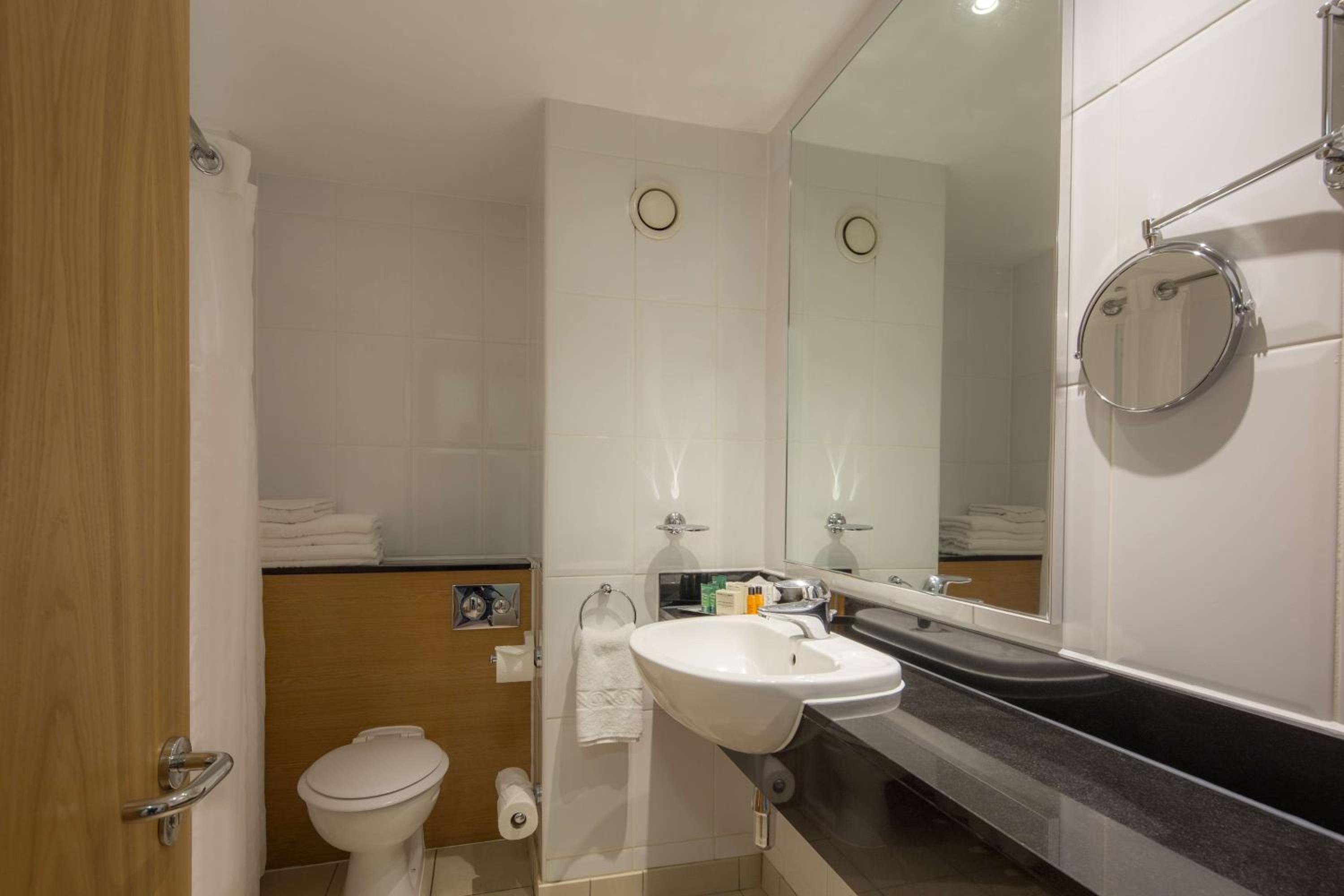 Leicester Vacations - Hilton Leicester Hotel - Property Image 4