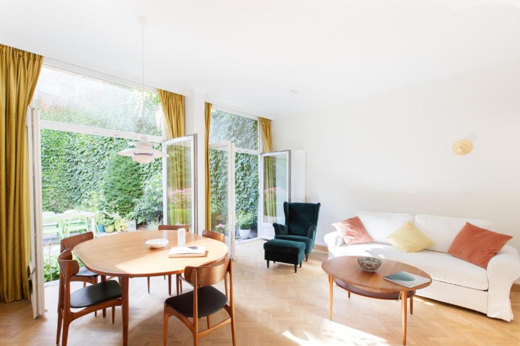Pauline Loveling apartment with quiet garden and 2 bathrooms