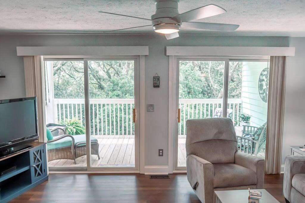 Surfrider Beach Getaway view 2