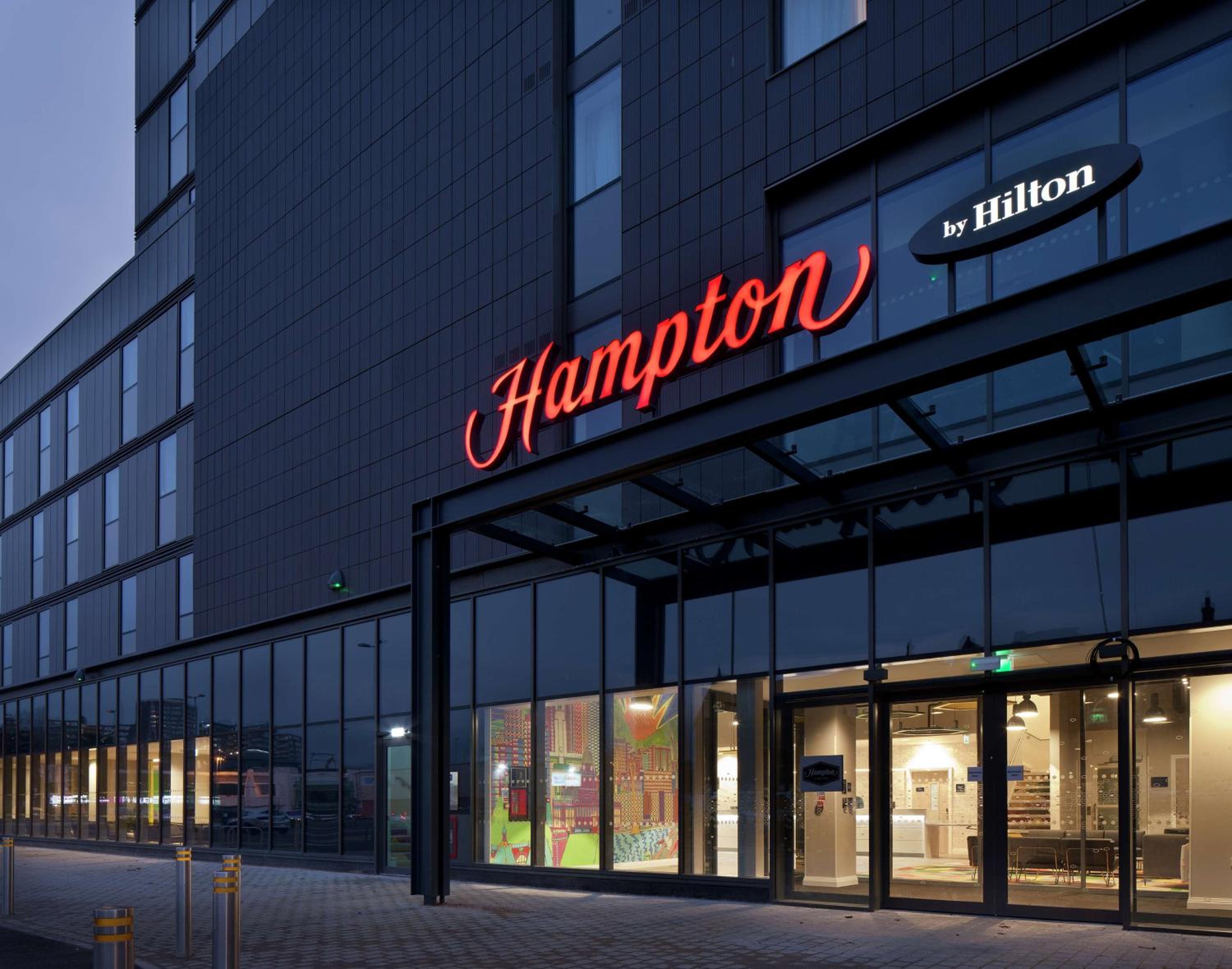 Hotel Hampton By Hilton Leeds City Centre - Image 1