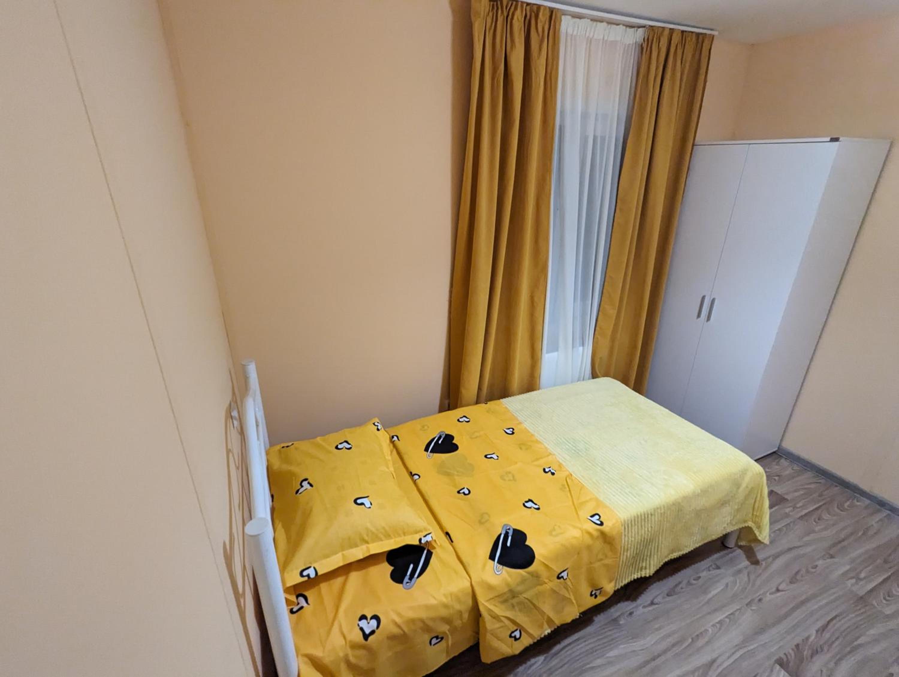 Sunshine Inn Buriani