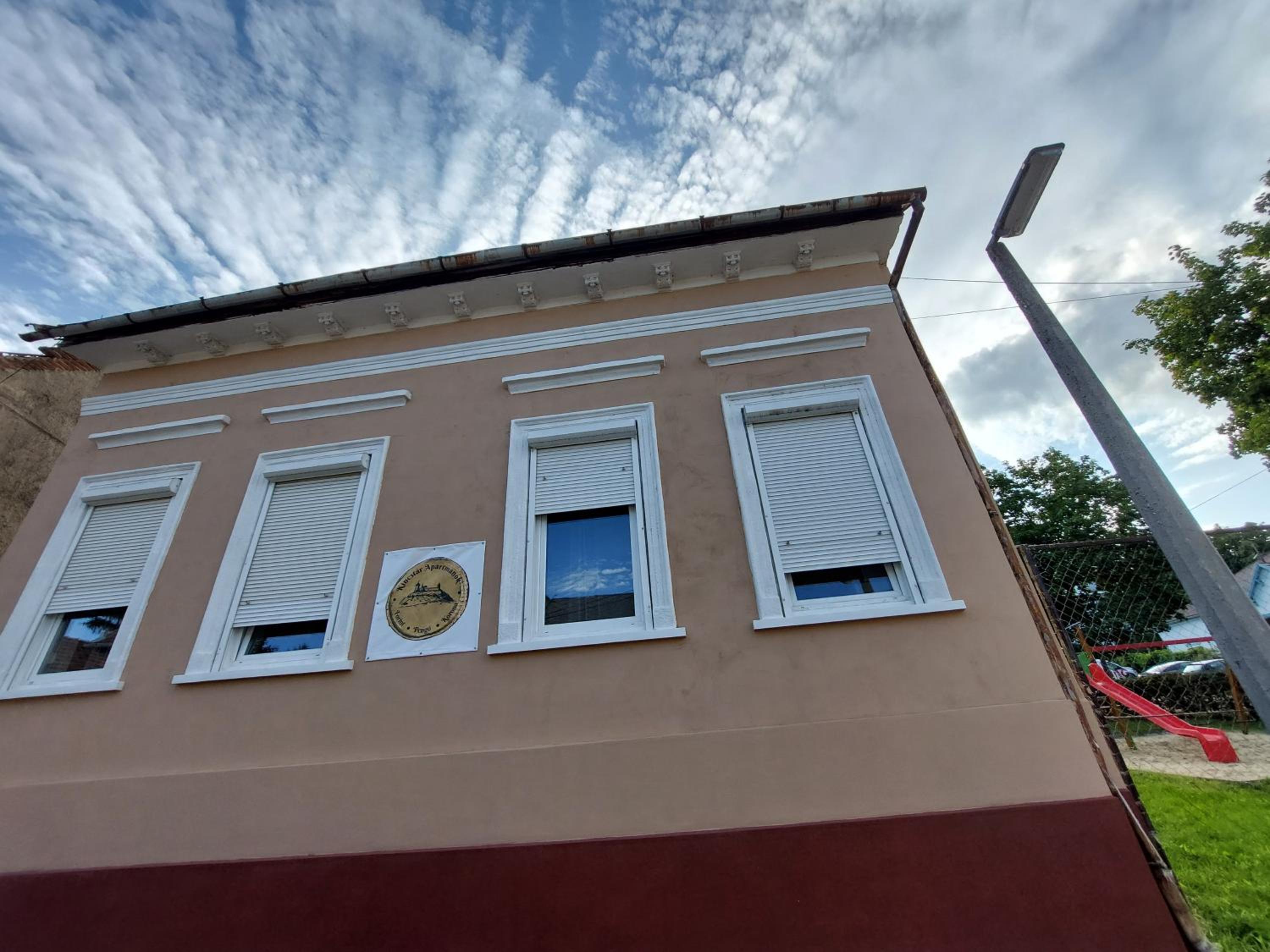Kincstár Apartmanok