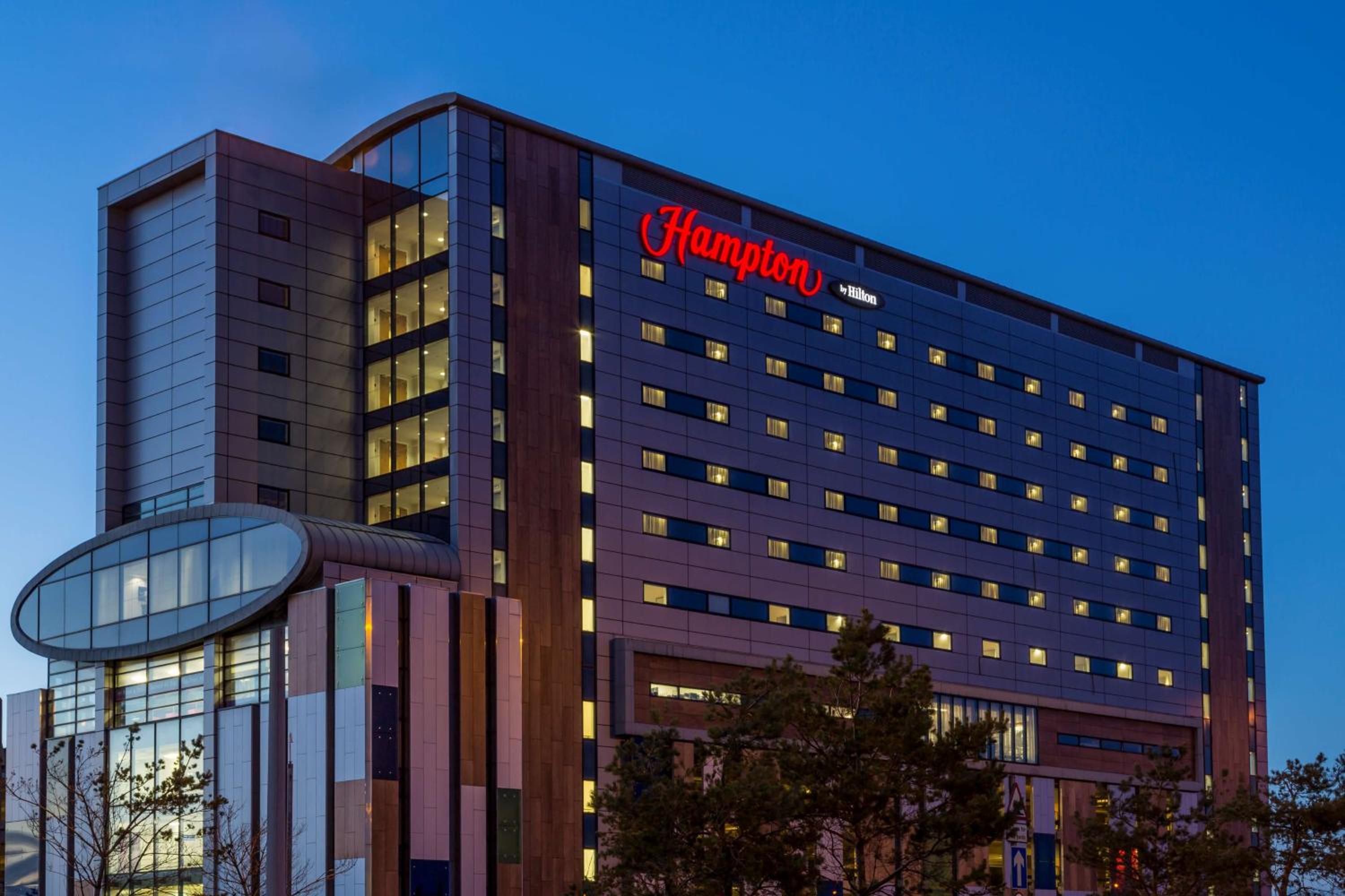 Hotel Hampton by Hilton Liverpool John Lennon Airport - Image 1