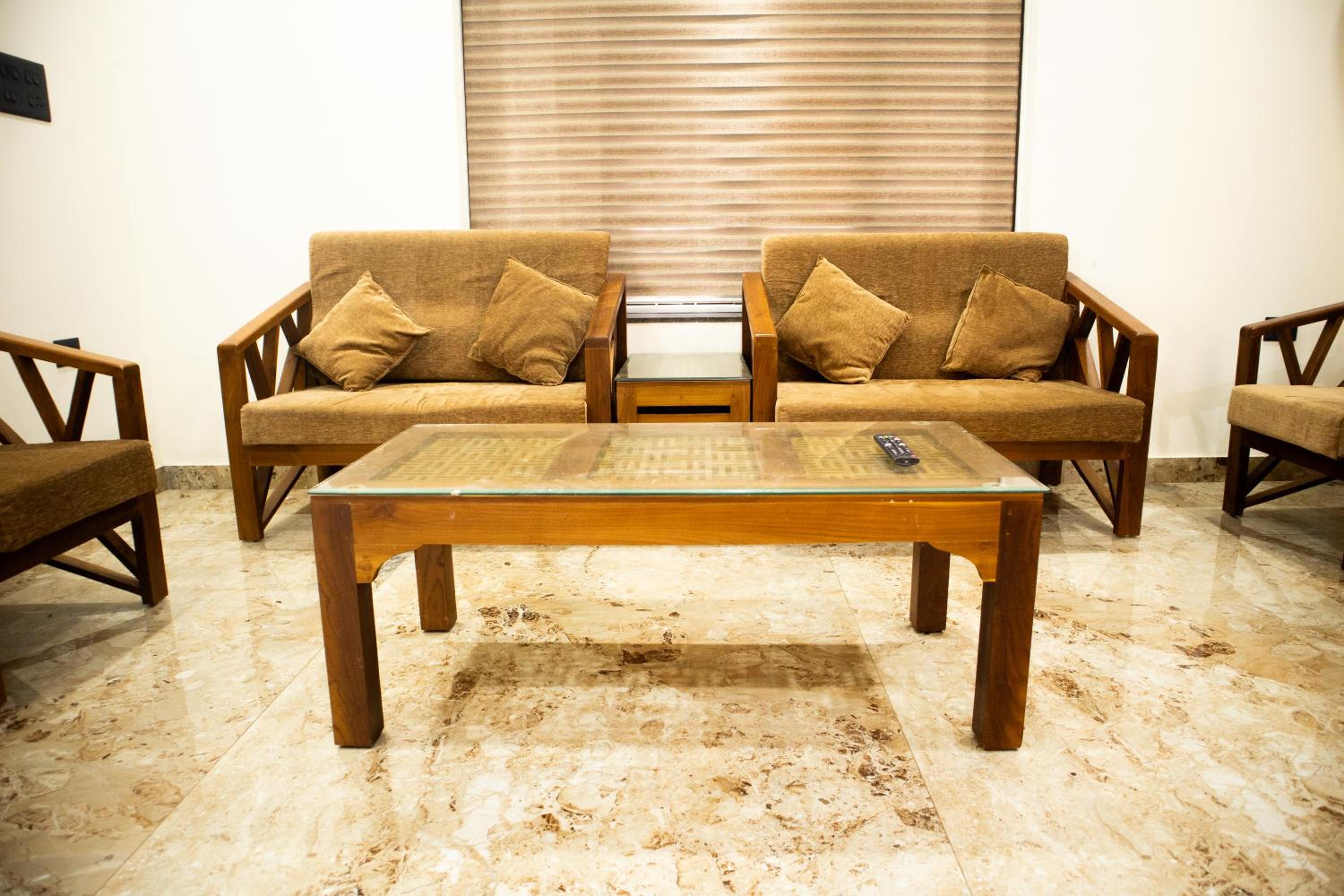 JP Haven - Luxurious 4 AC Bedroom Villa, Ernakulam view 4