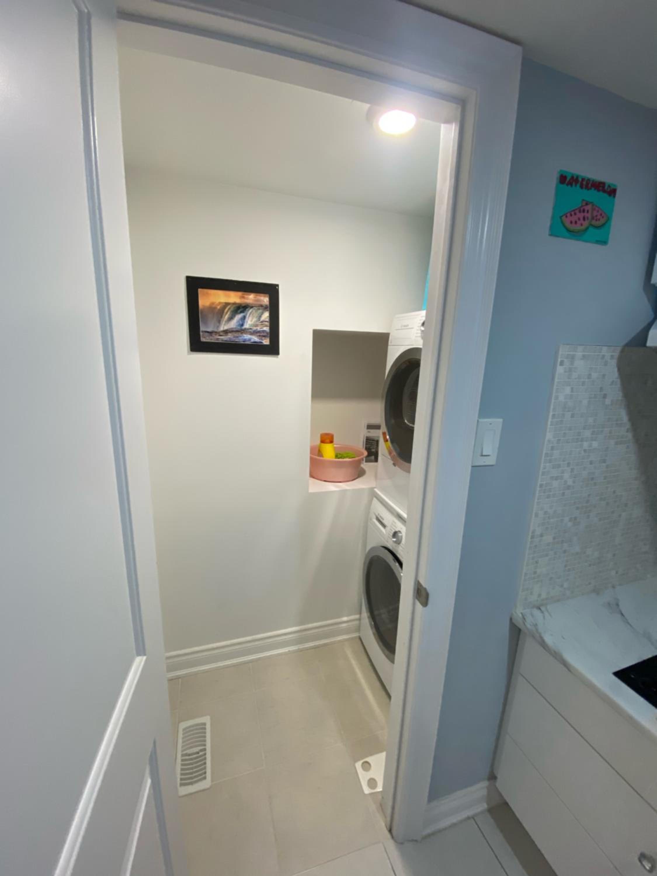 2 bedroom with 2 ensuites Unit in Richmond Hill