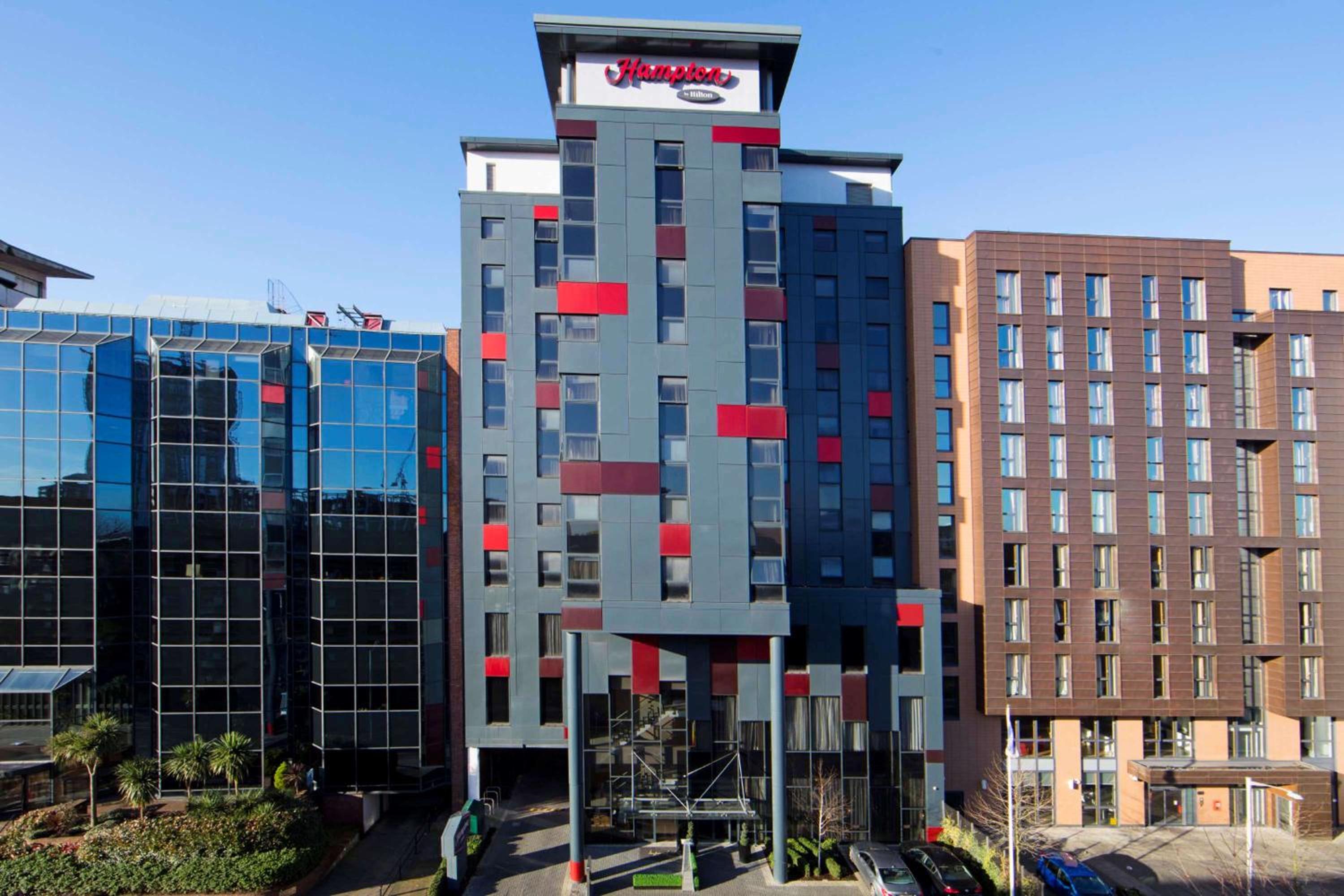 Croydon Vacations - Hampton by Hilton London Croydon - Property Image 1