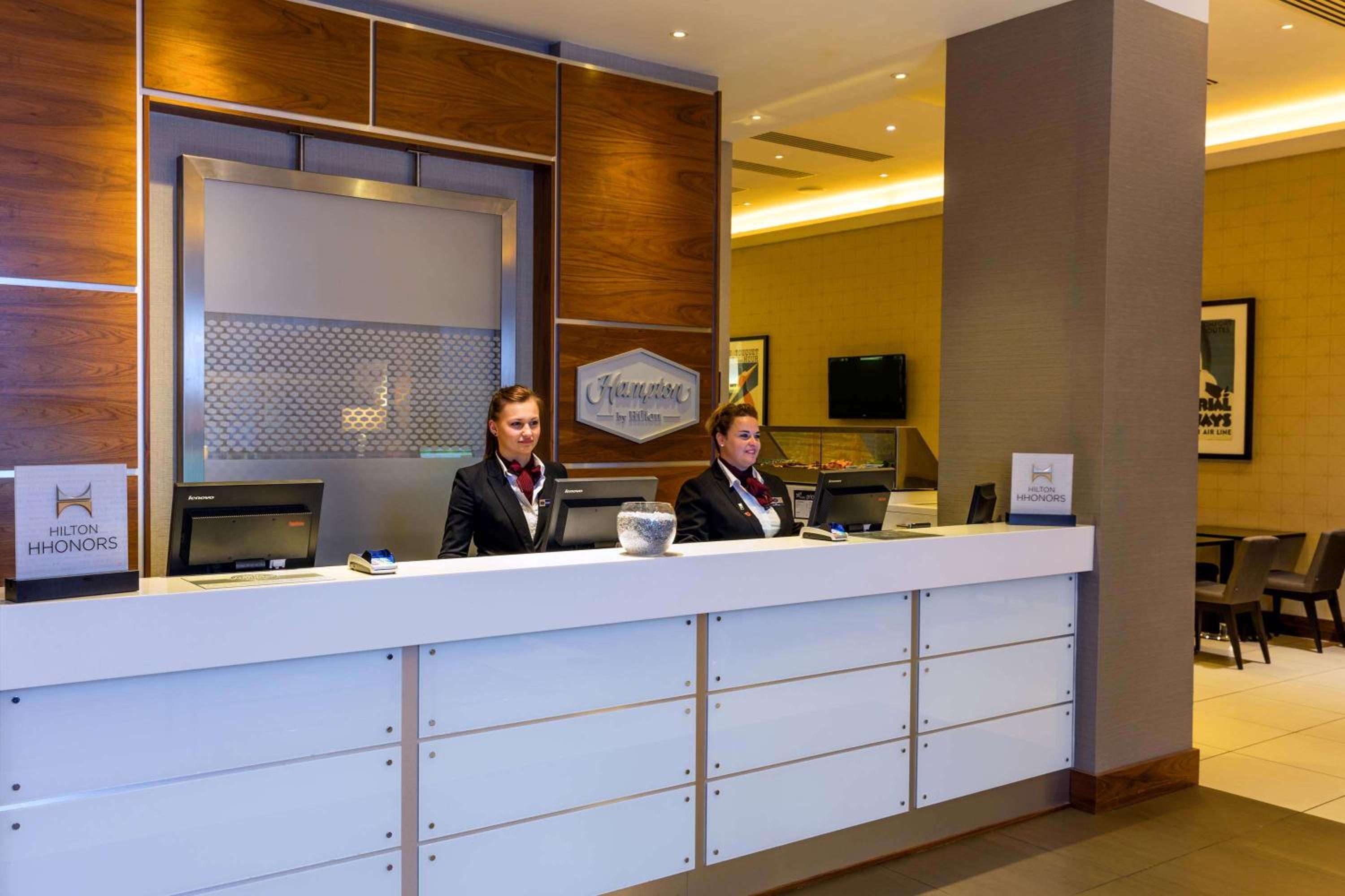 Croydon Vacations - Hampton by Hilton London Croydon - Property Image 1