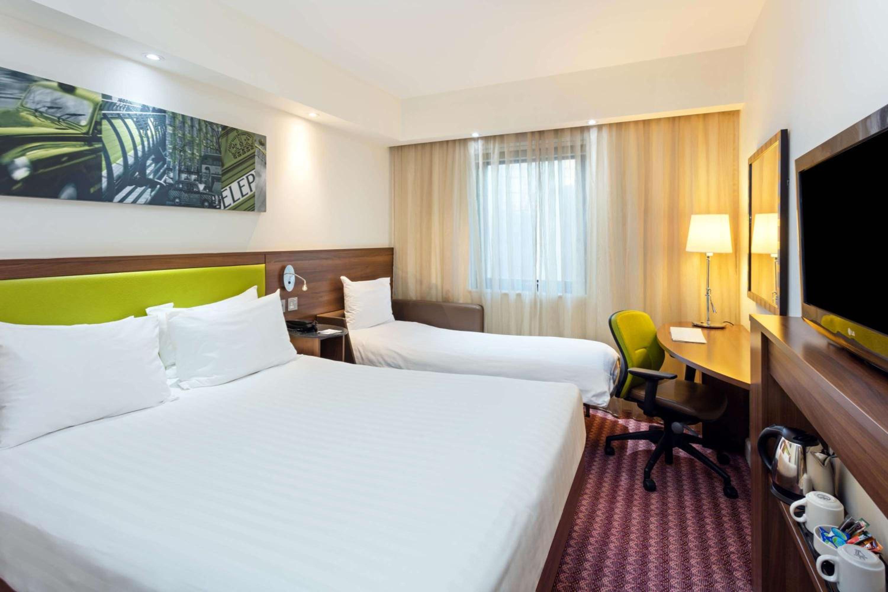 Croydon Vacations - Hampton by Hilton London Croydon - Property Image 2