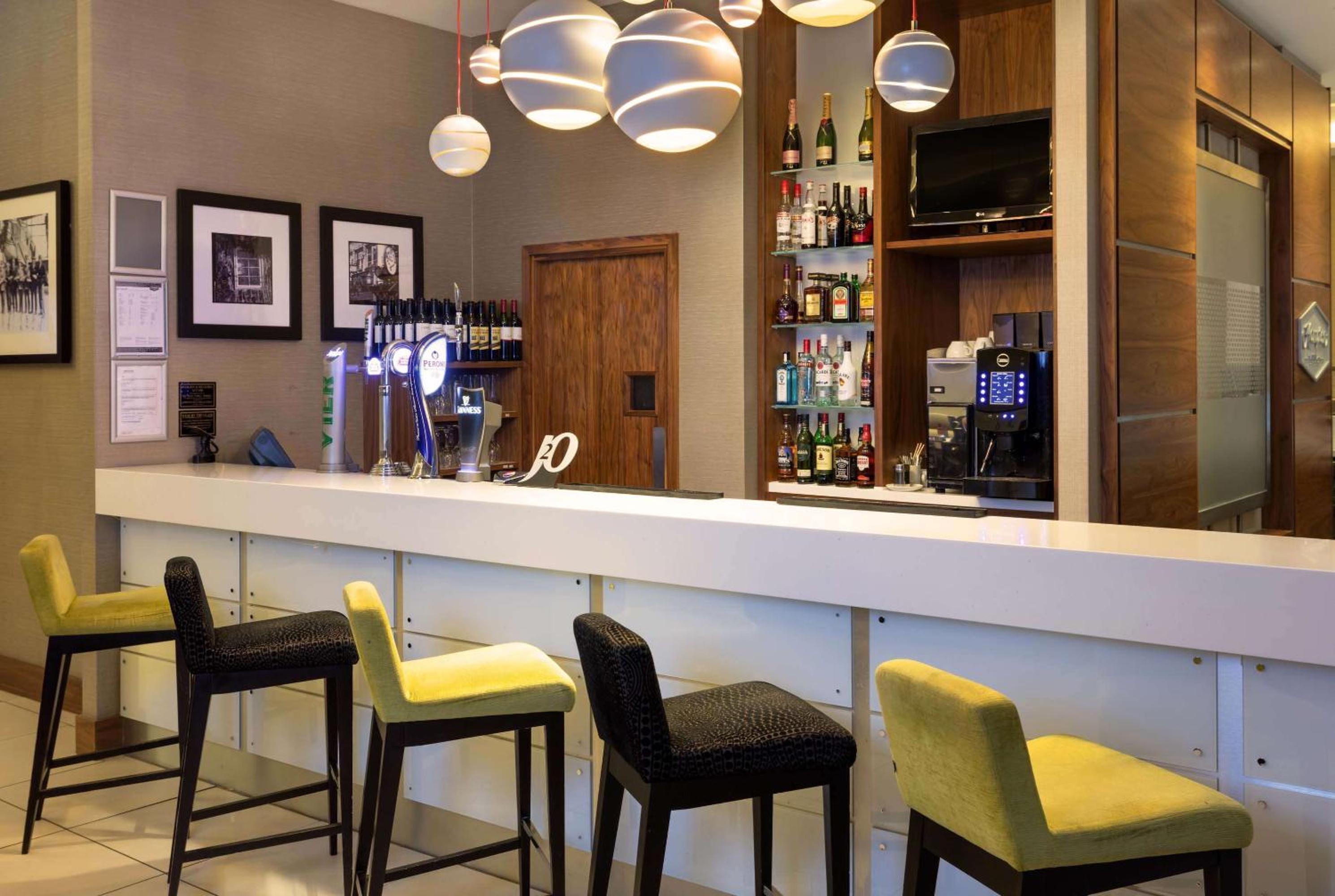 Croydon Vacations - Hampton by Hilton London Croydon - Property Image 4