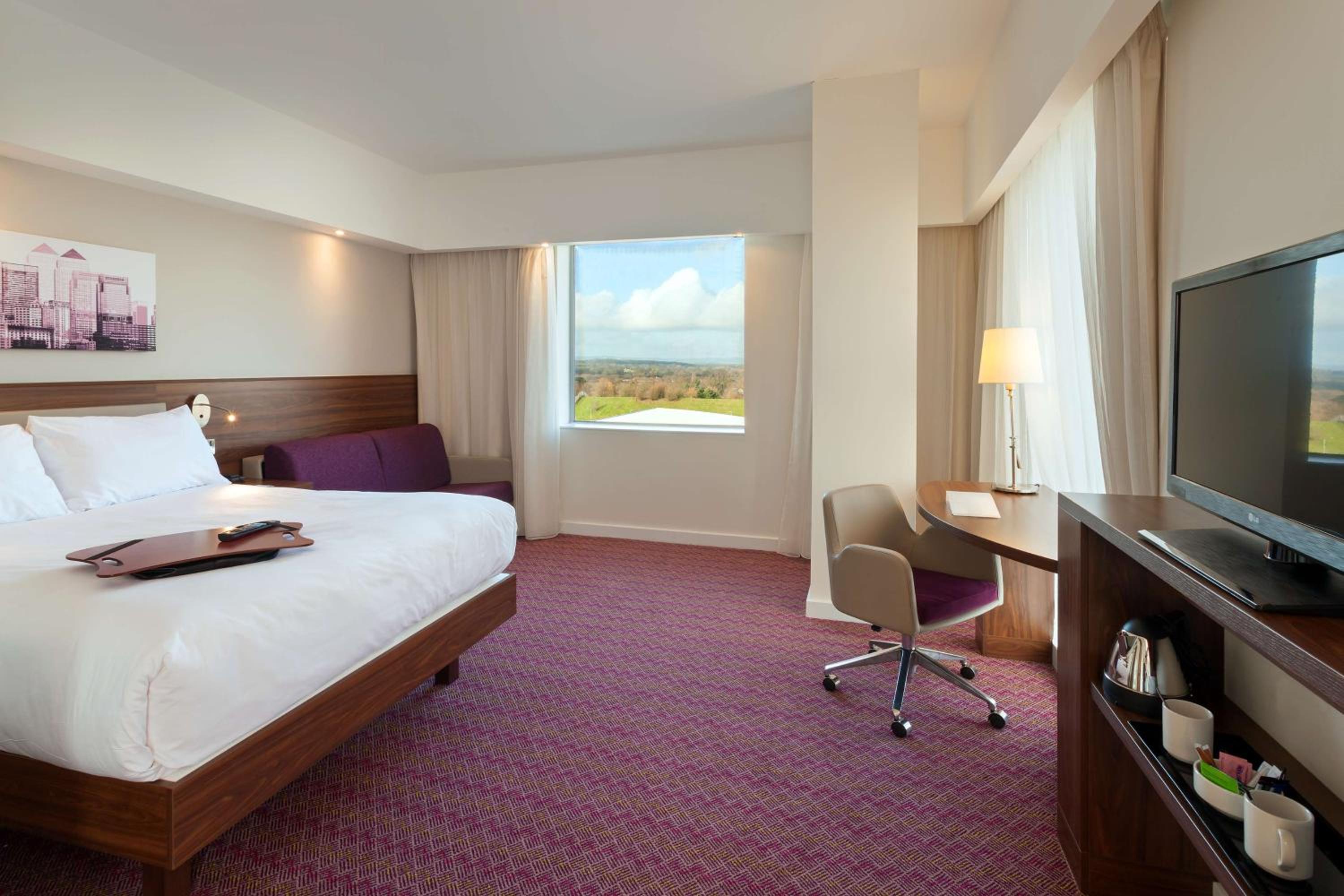 Horley Vacations - Hampton by Hilton London Gatwick Airport - Property Image 10