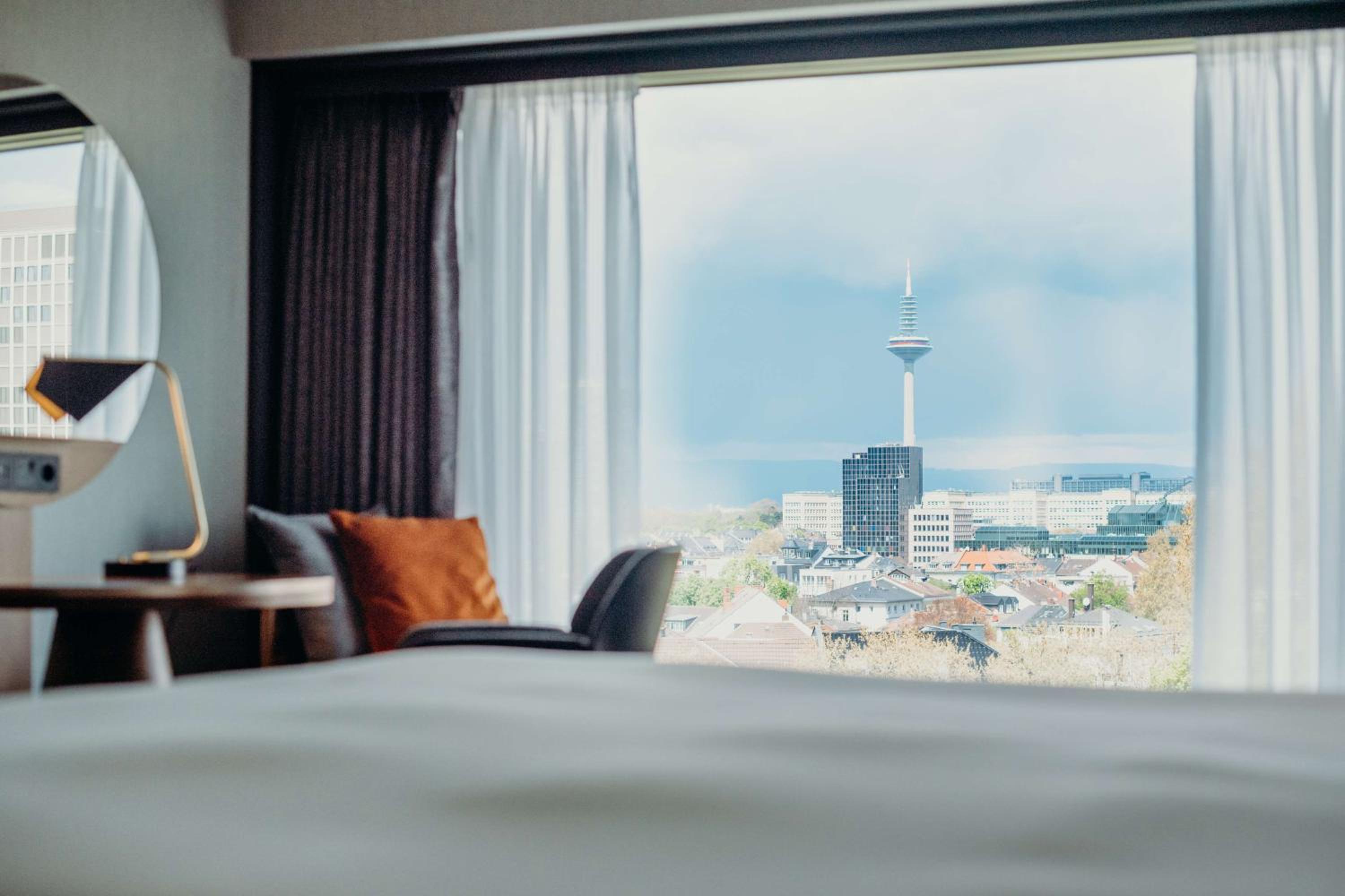 Hilton Frankfurt City Centre - Property Image 2