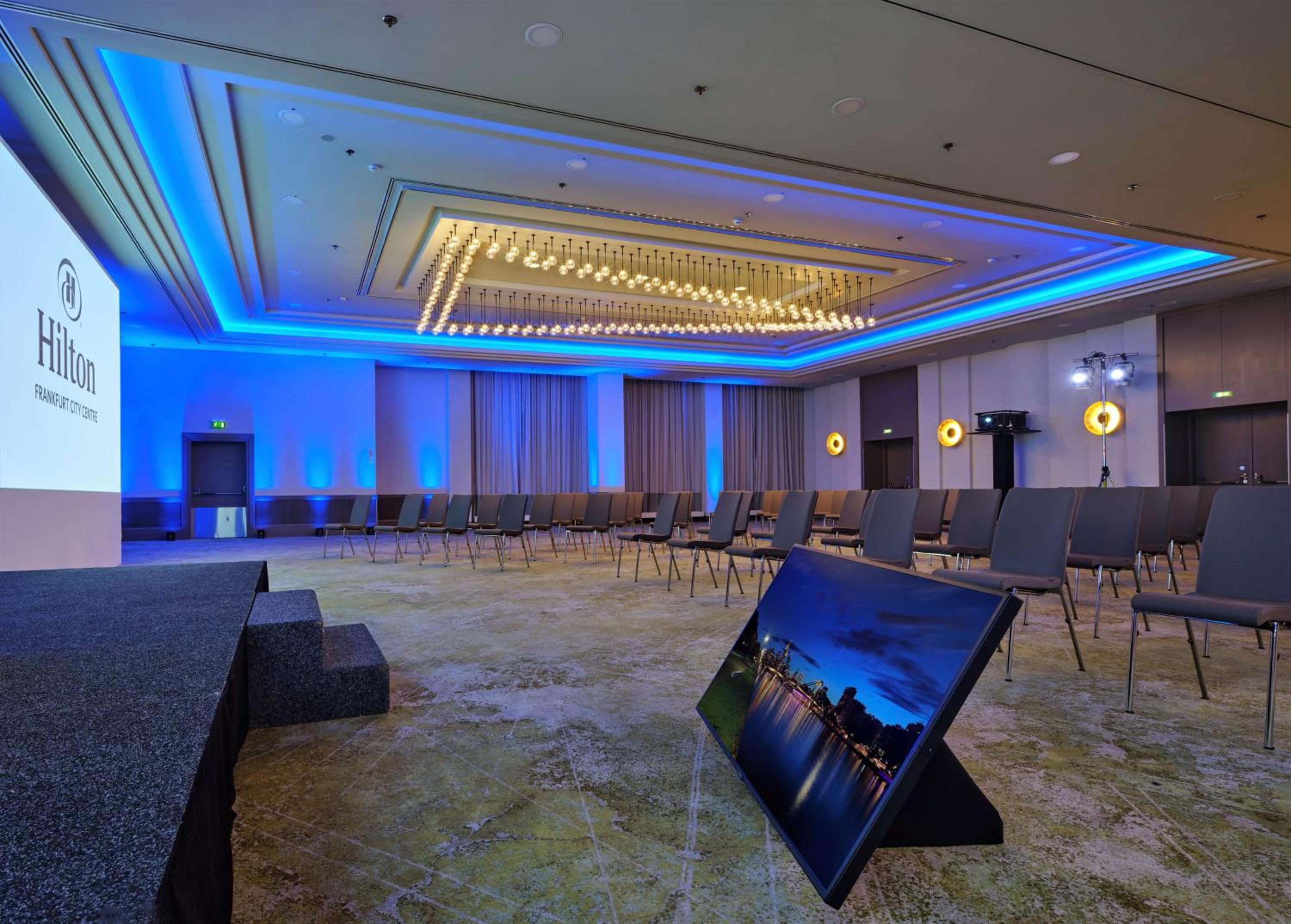 Hilton Frankfurt City Centre - Property Image 49