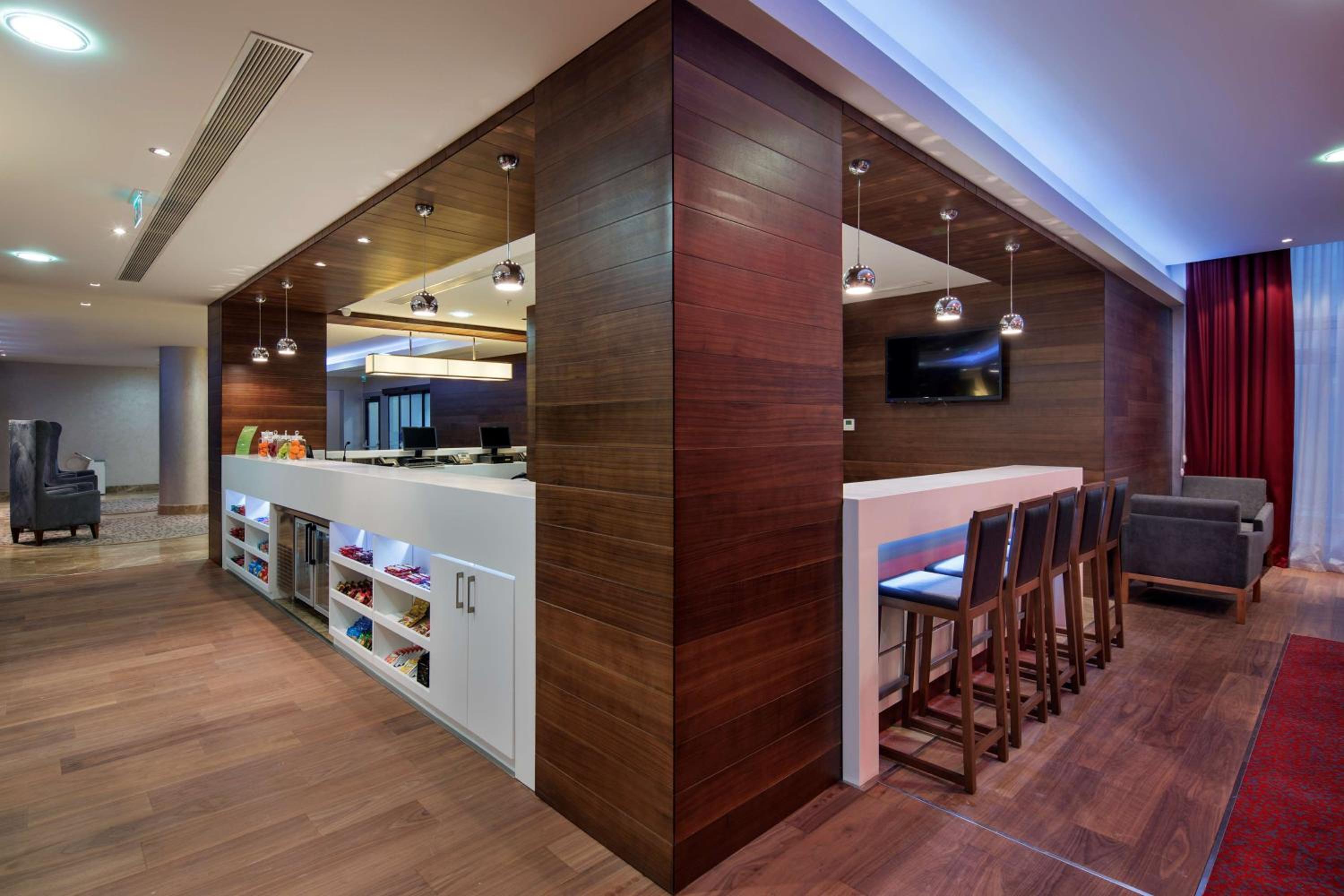 Hampton by Hilton Istanbul Kayasehir - Image 6