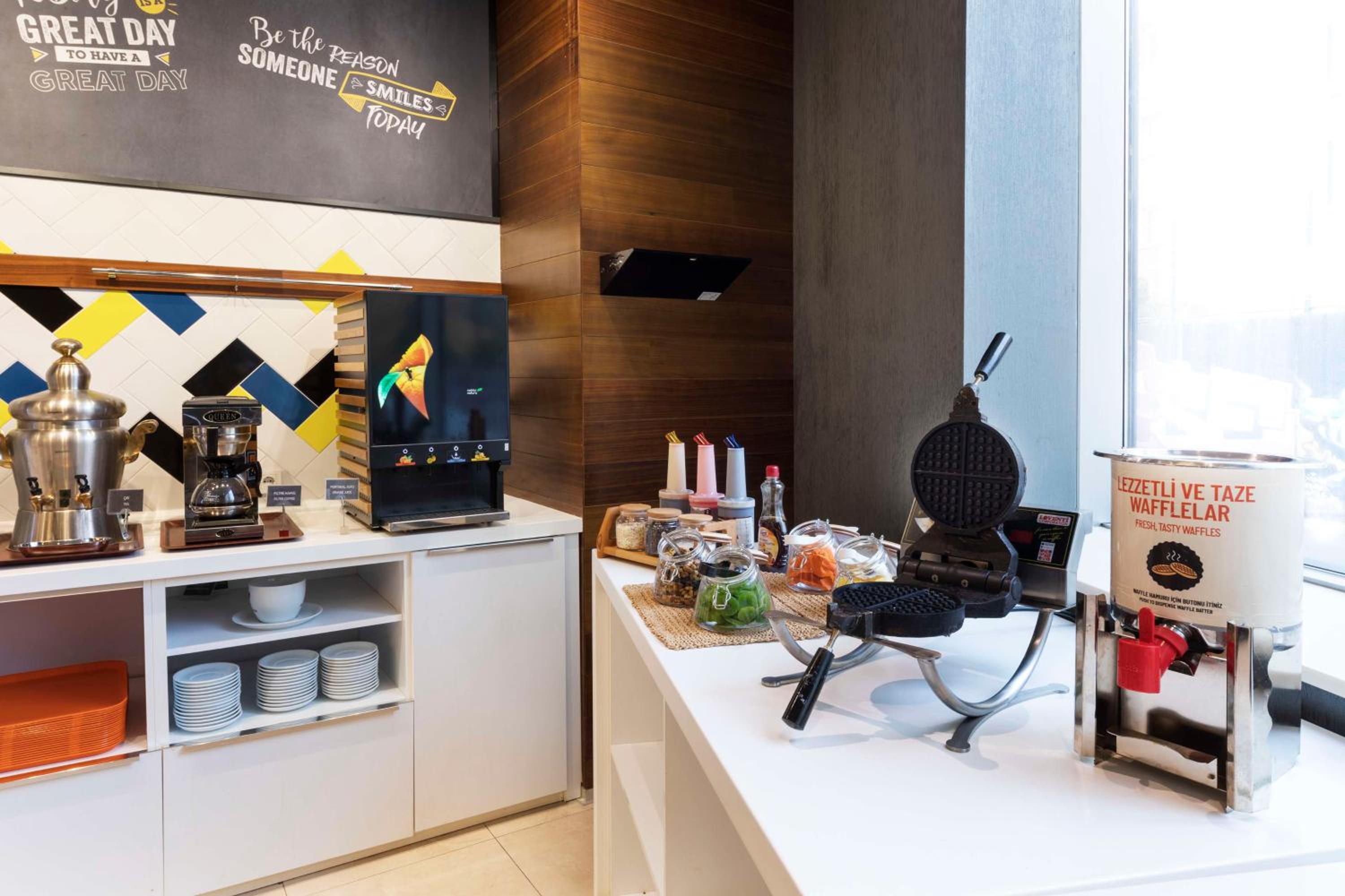 Hampton by Hilton Istanbul Kayasehir - Image 19