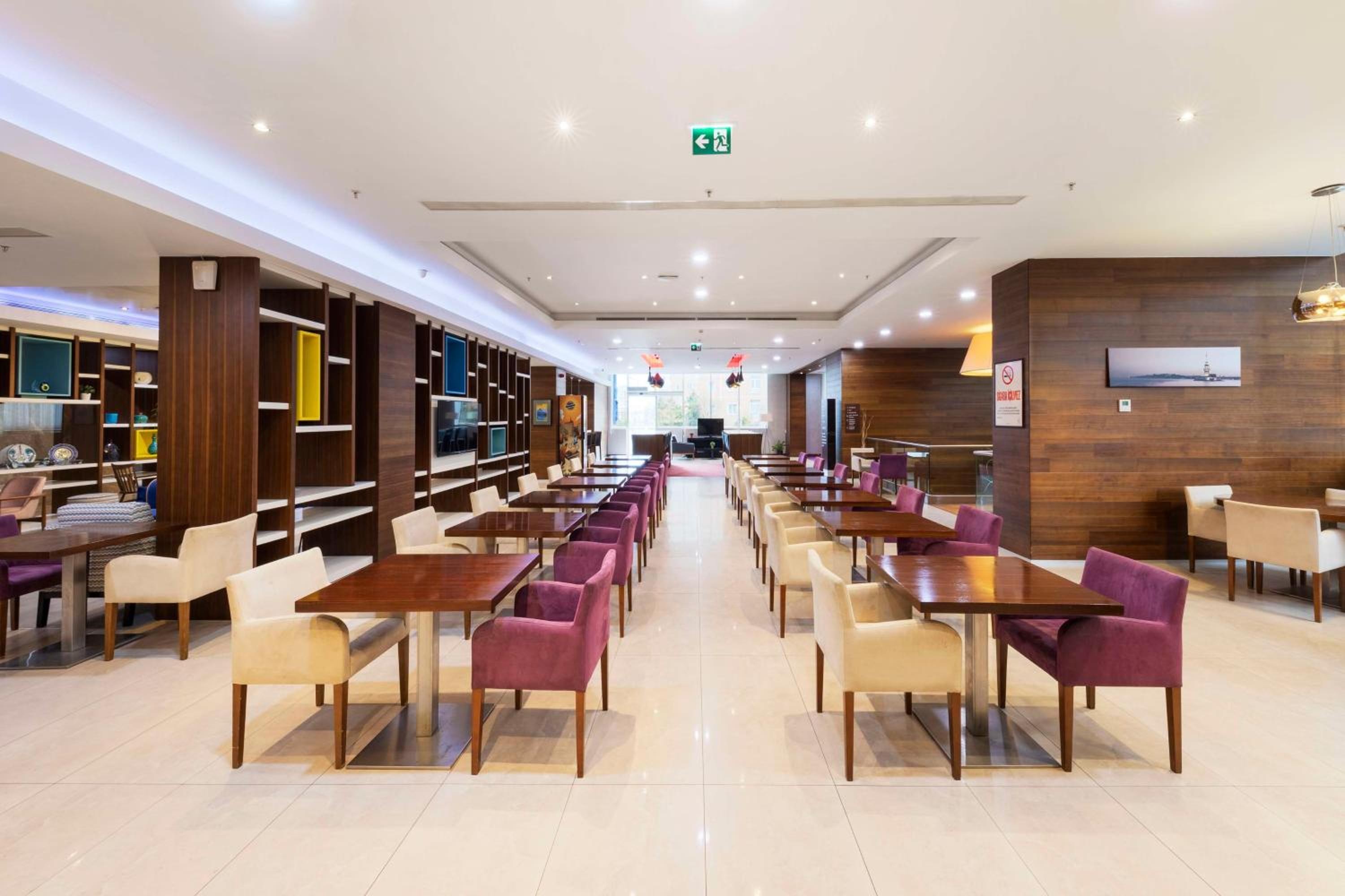 Hampton by Hilton Istanbul Kayasehir - Image 23