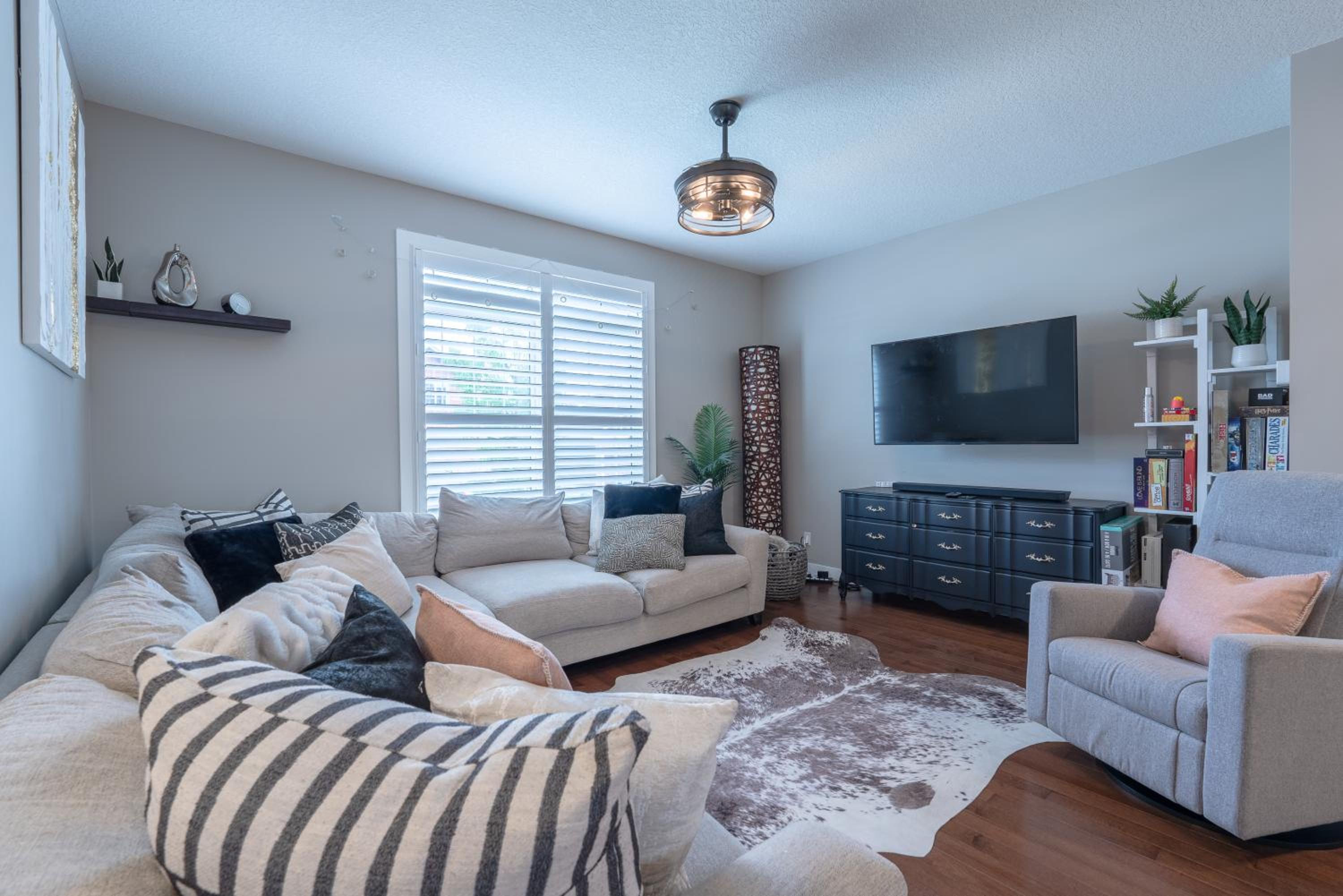3 Bedroom Luxury Home With Office & Theatre