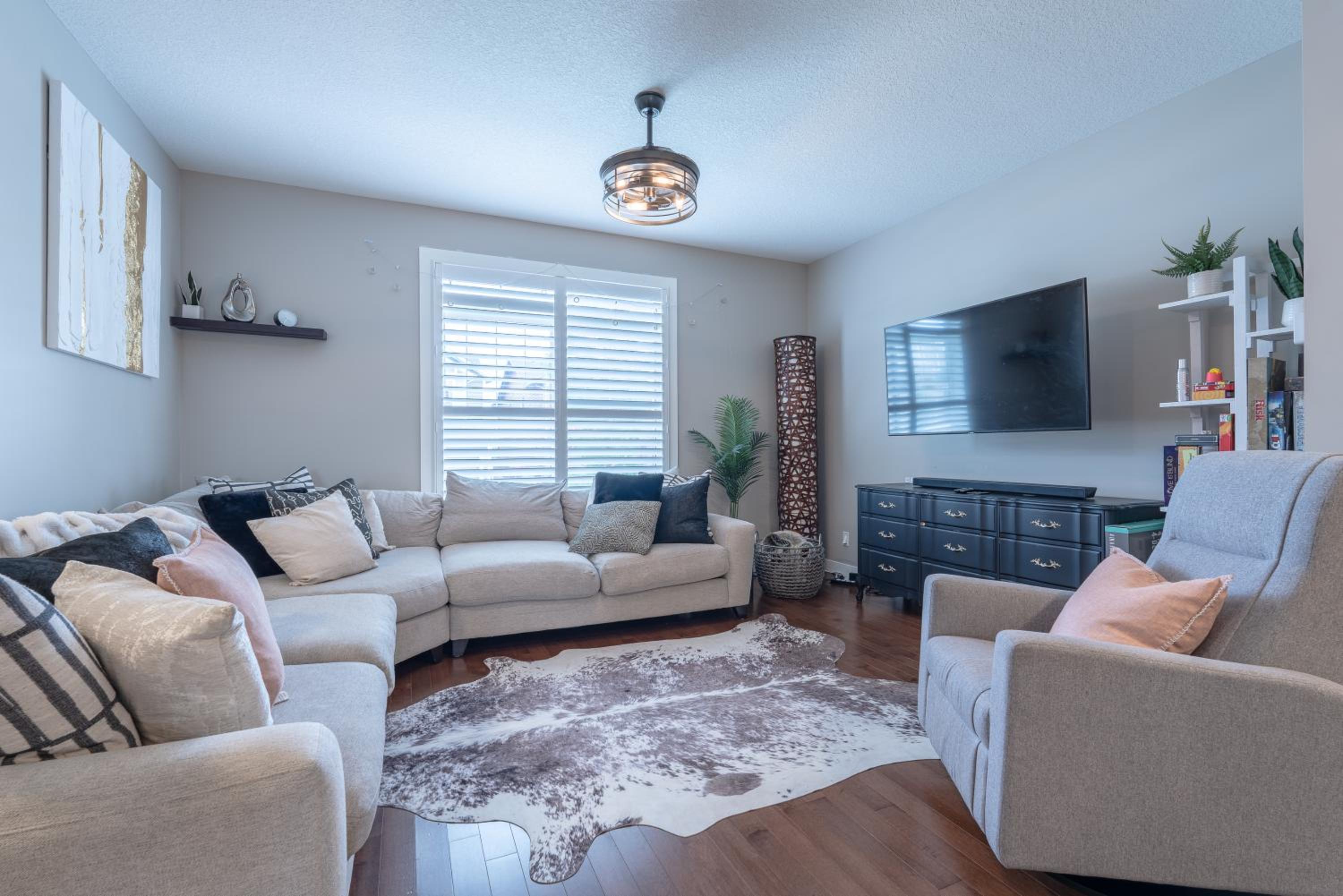 3 Bedroom Luxury Home With Office & Theatre