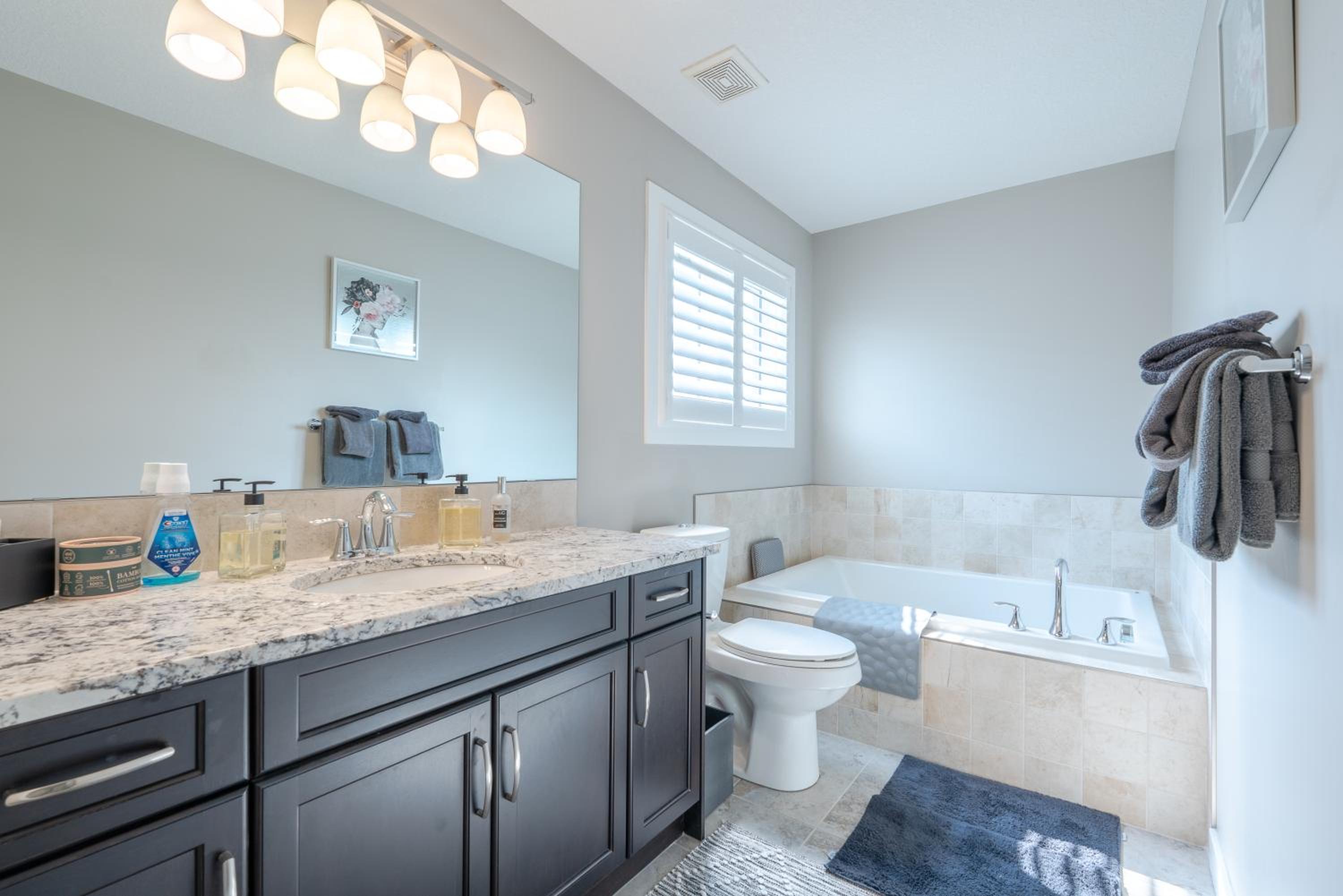 3 Bedroom Luxury Home With Office & Theatre