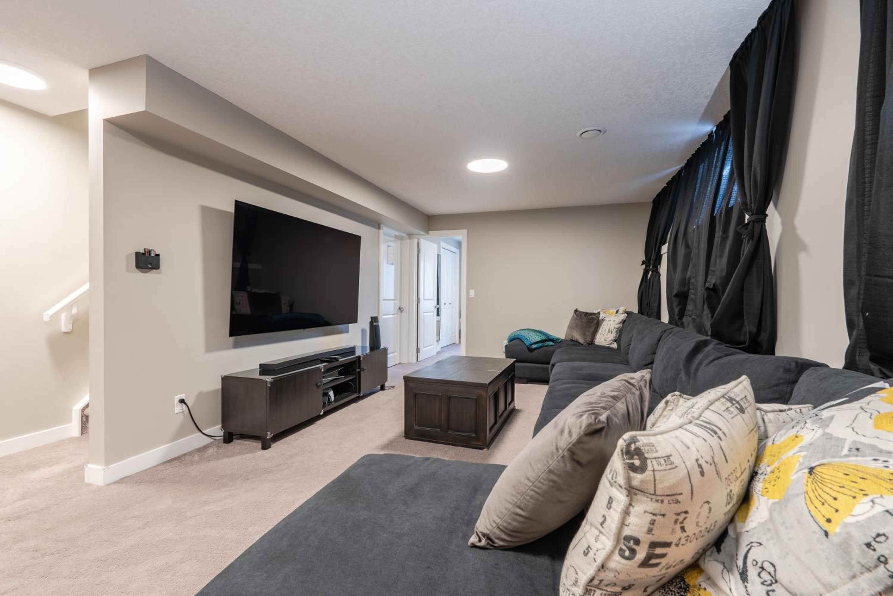 3 Bedroom Luxury Home With Office & Theatre