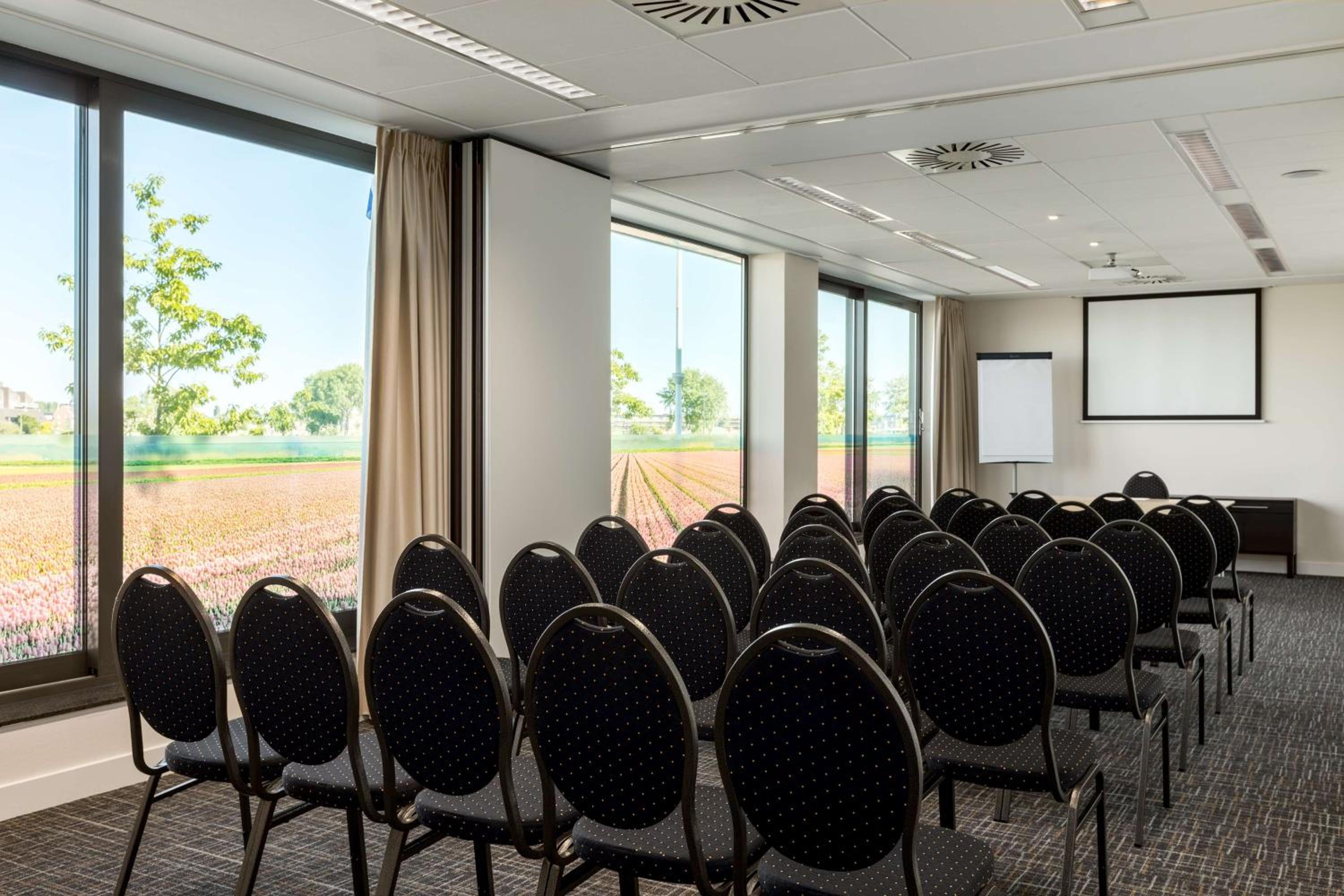 Leiden Vacations - Hilton Garden Inn Leiden - Property Image 1