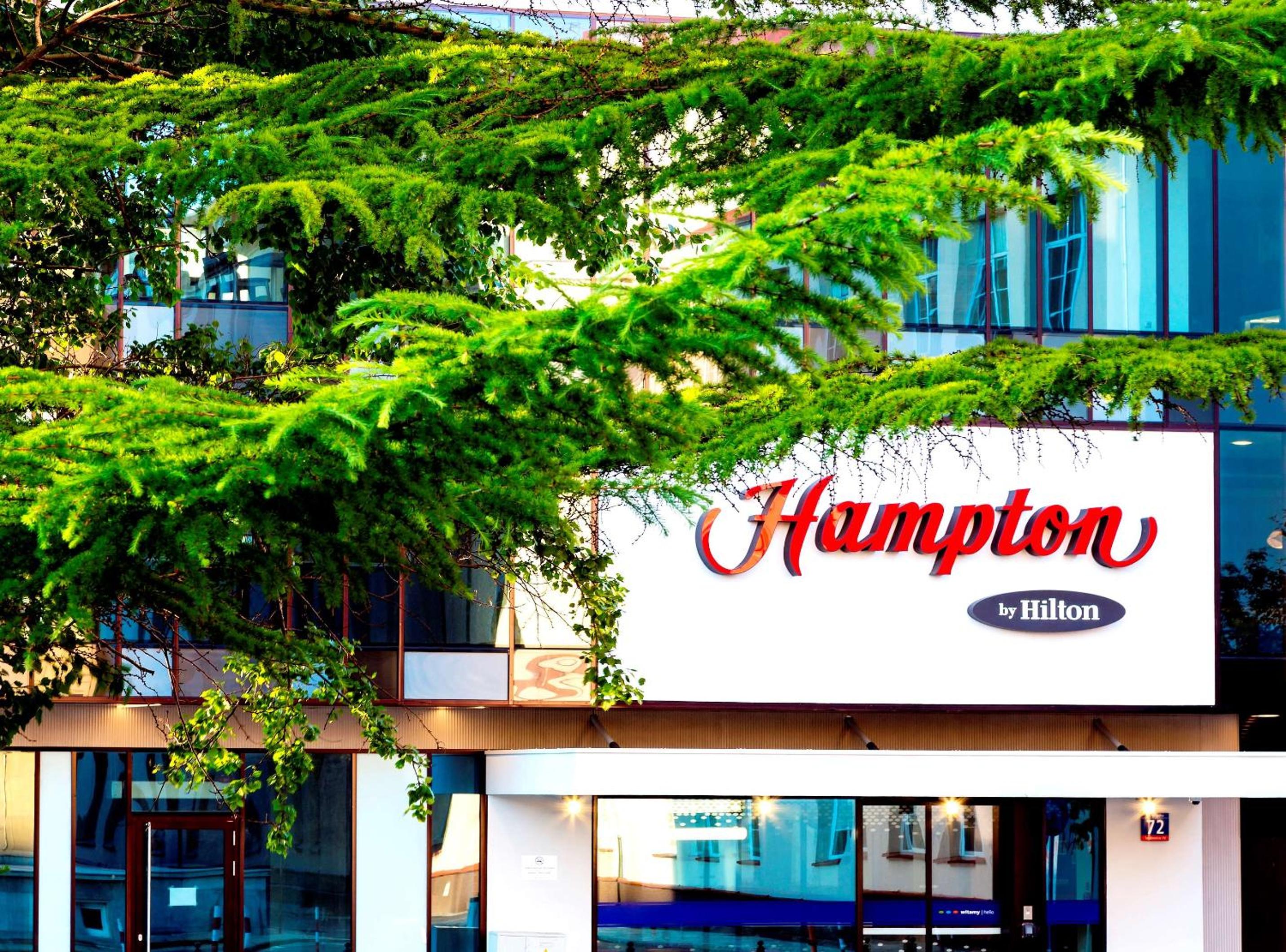 Hotel Hampton by Hilton Warsaw City Centre - Image 1