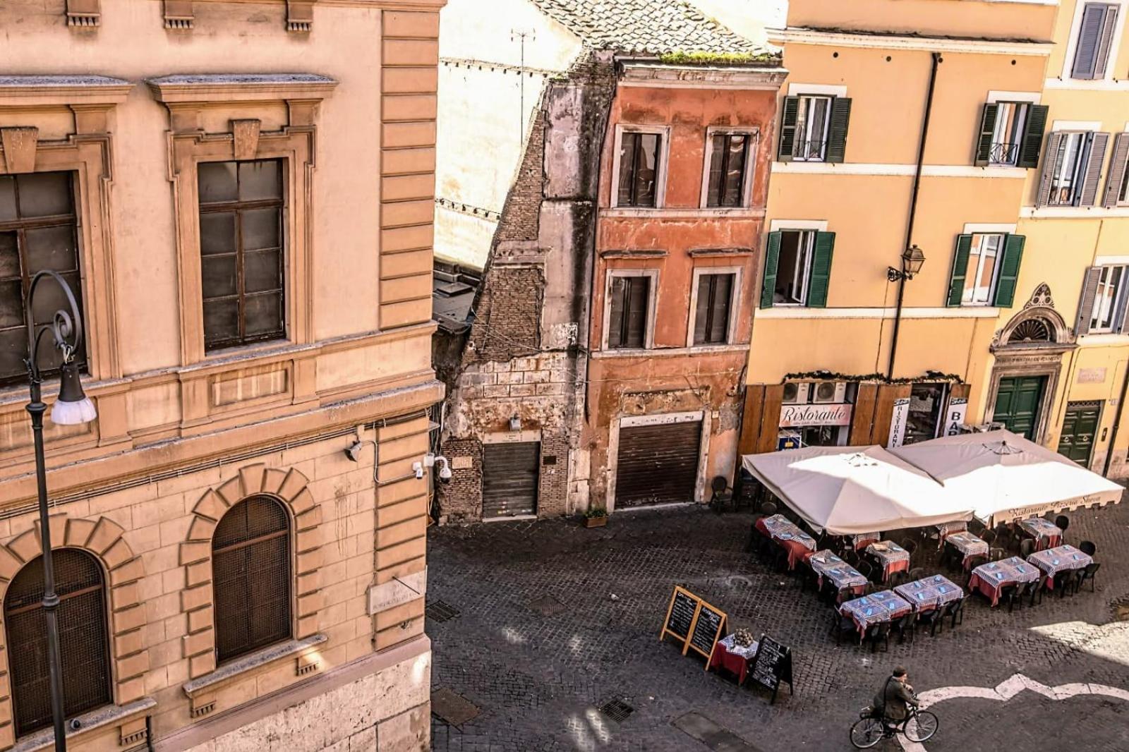 Manilio Ghetto Ancient Rome