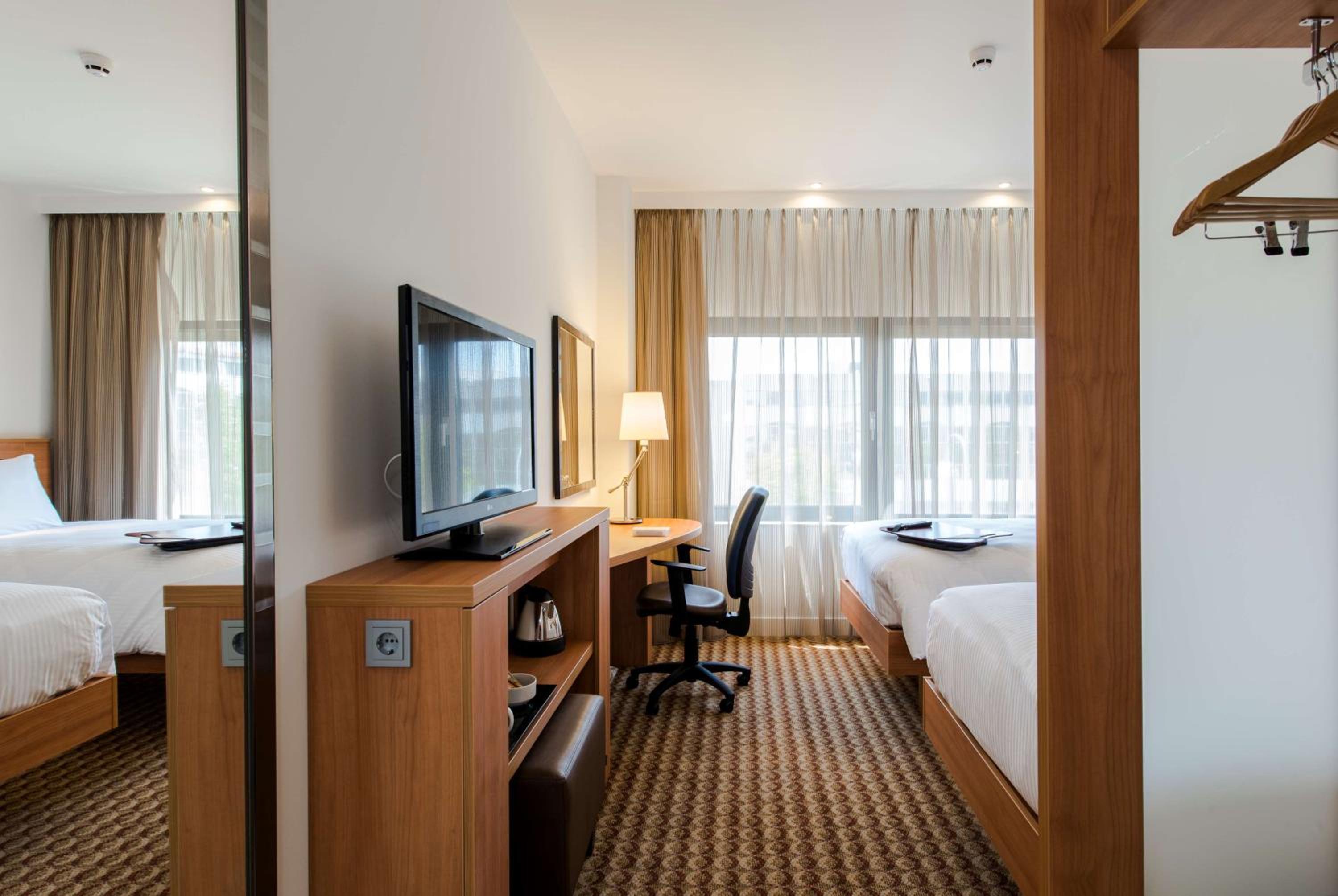 Hoofddorp Vacations - Hampton by Hilton Amsterdam Airport Schiphol - Property Image 10