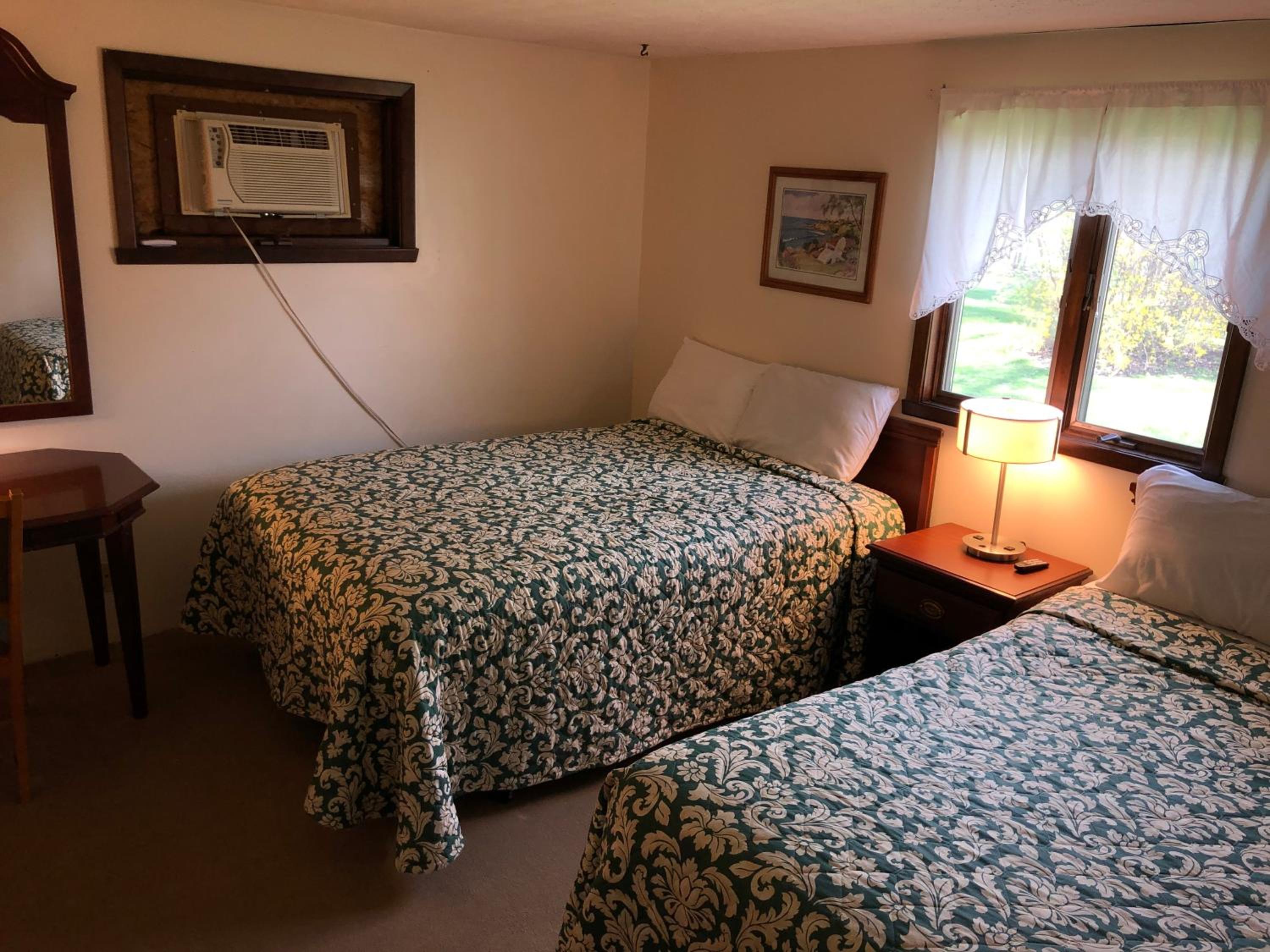 Plantation Motel