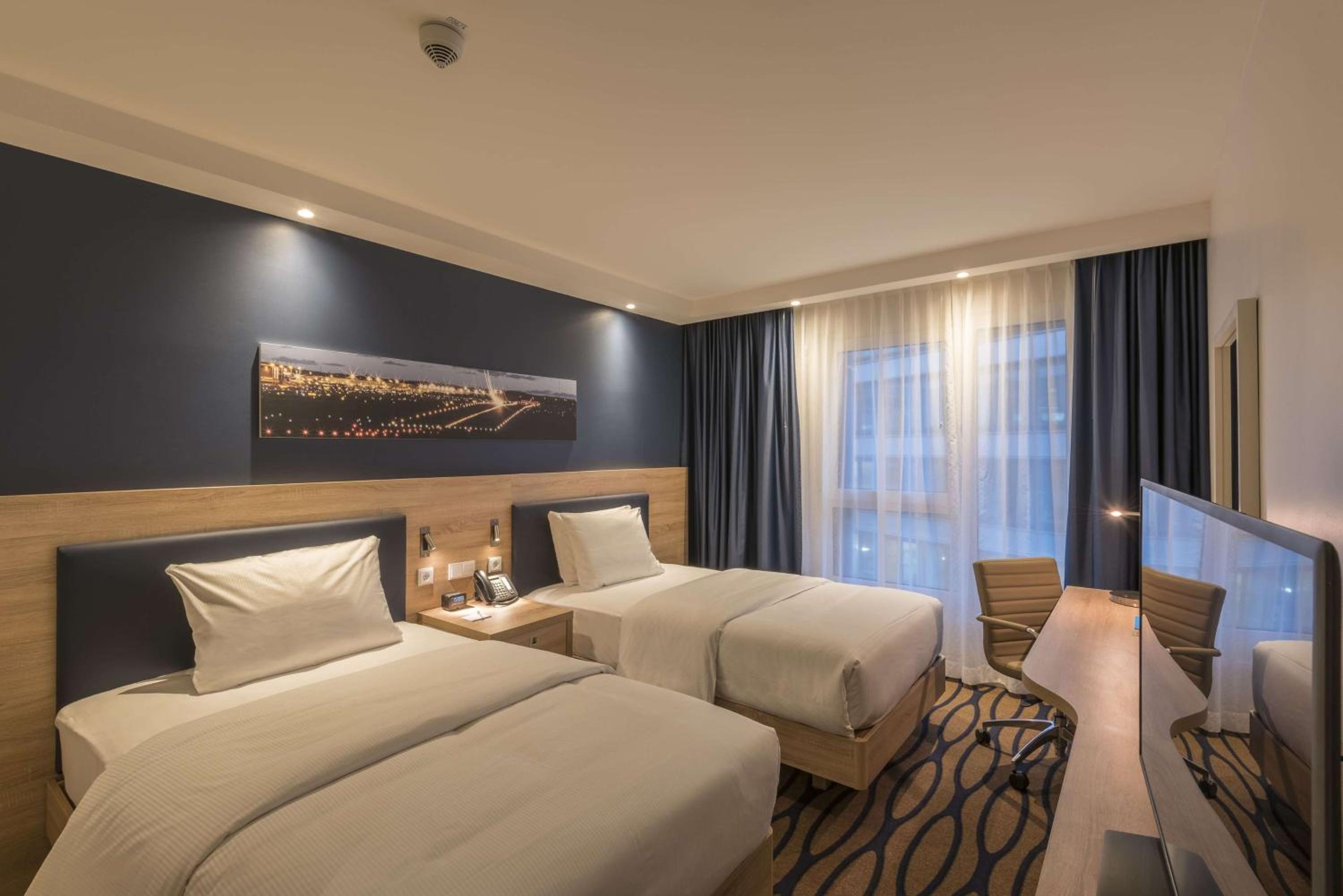 Hampton By Hilton Frankfurt Airport - Property Image 10