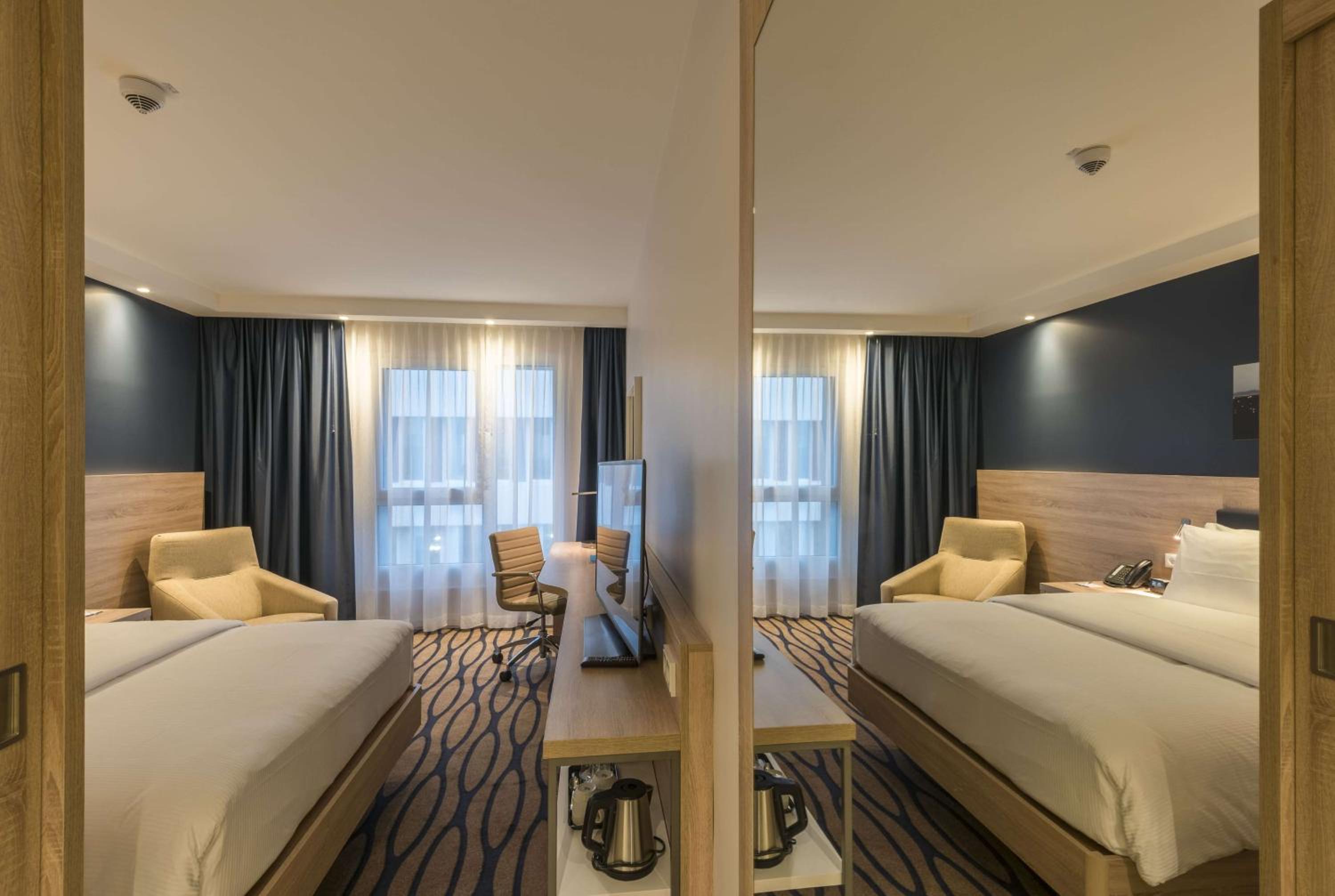 Hampton By Hilton Frankfurt Airport - Property Image 4