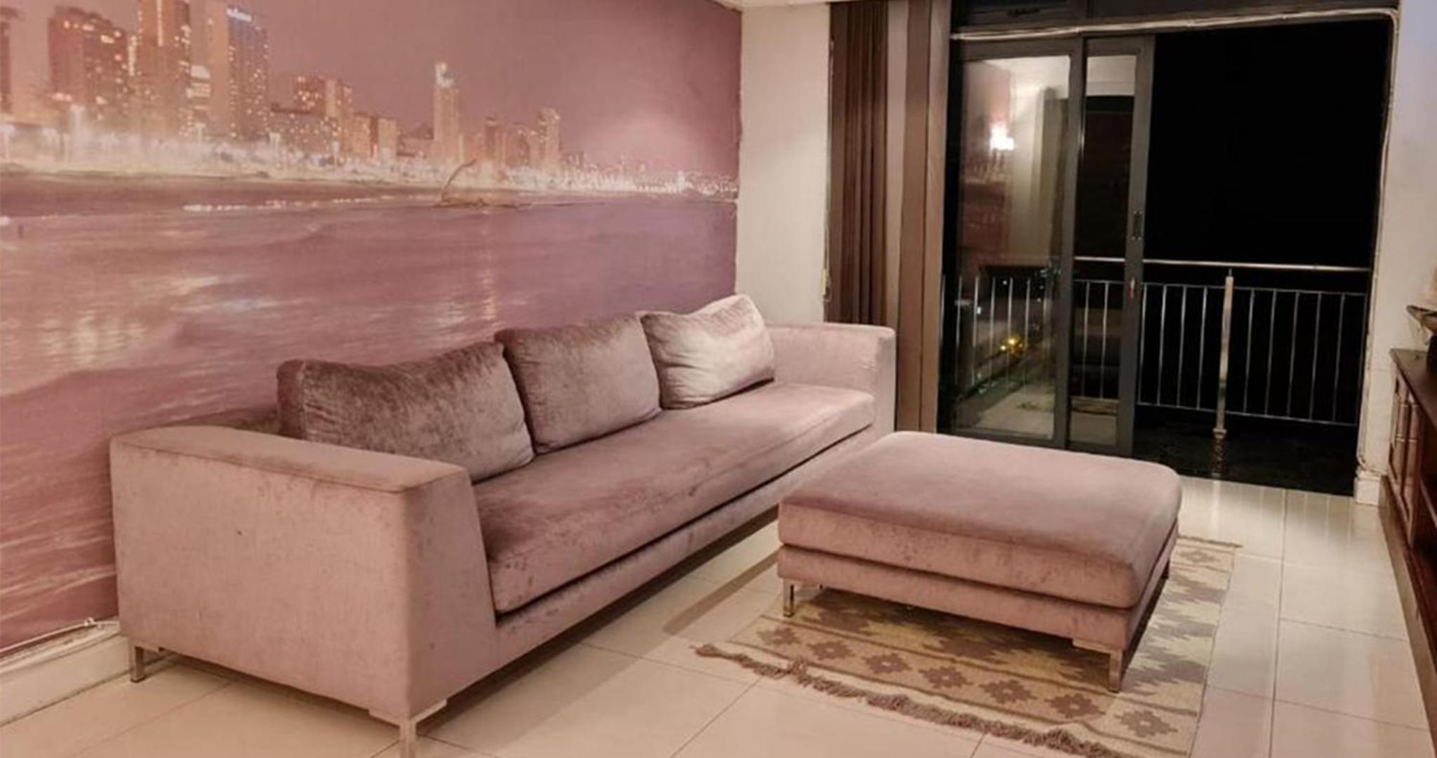 Luxurious Waterfront Penthouse with Views