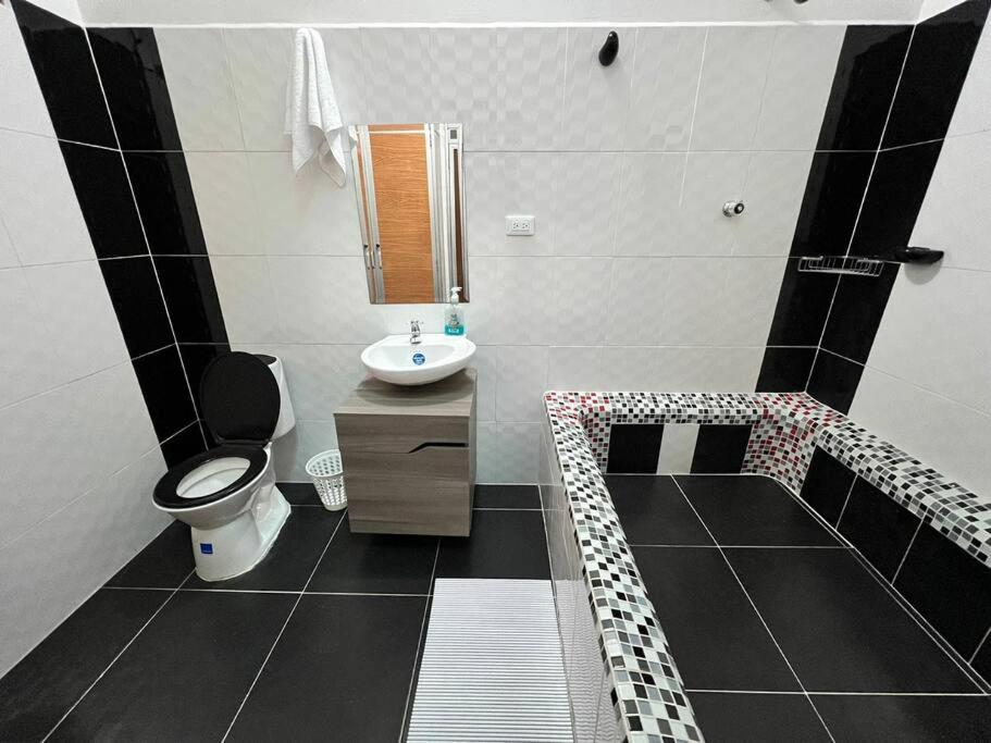 Home Acacias - Property Image 8