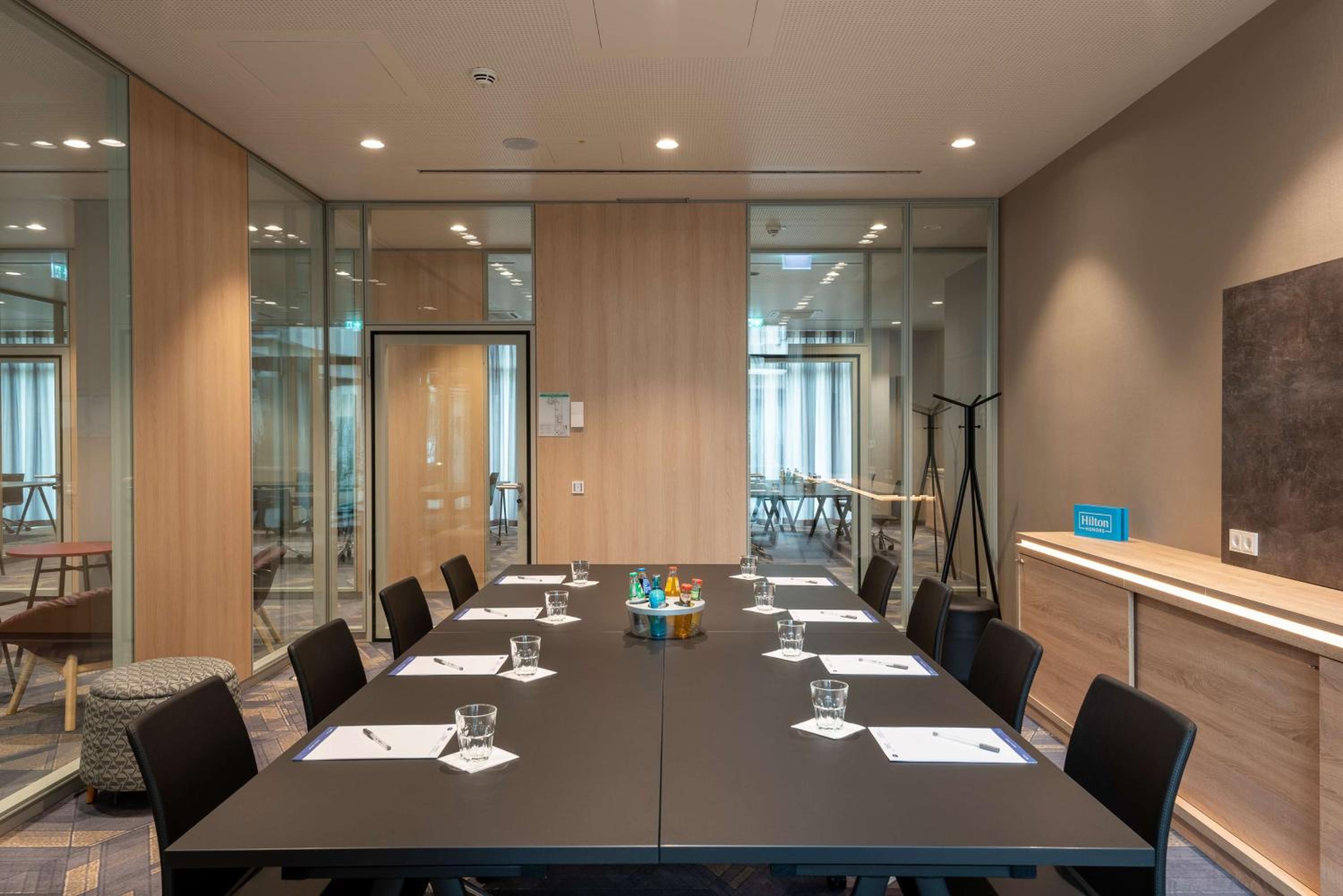 Munich Vacations - Hampton By Hilton Munich City North - Property Image 6