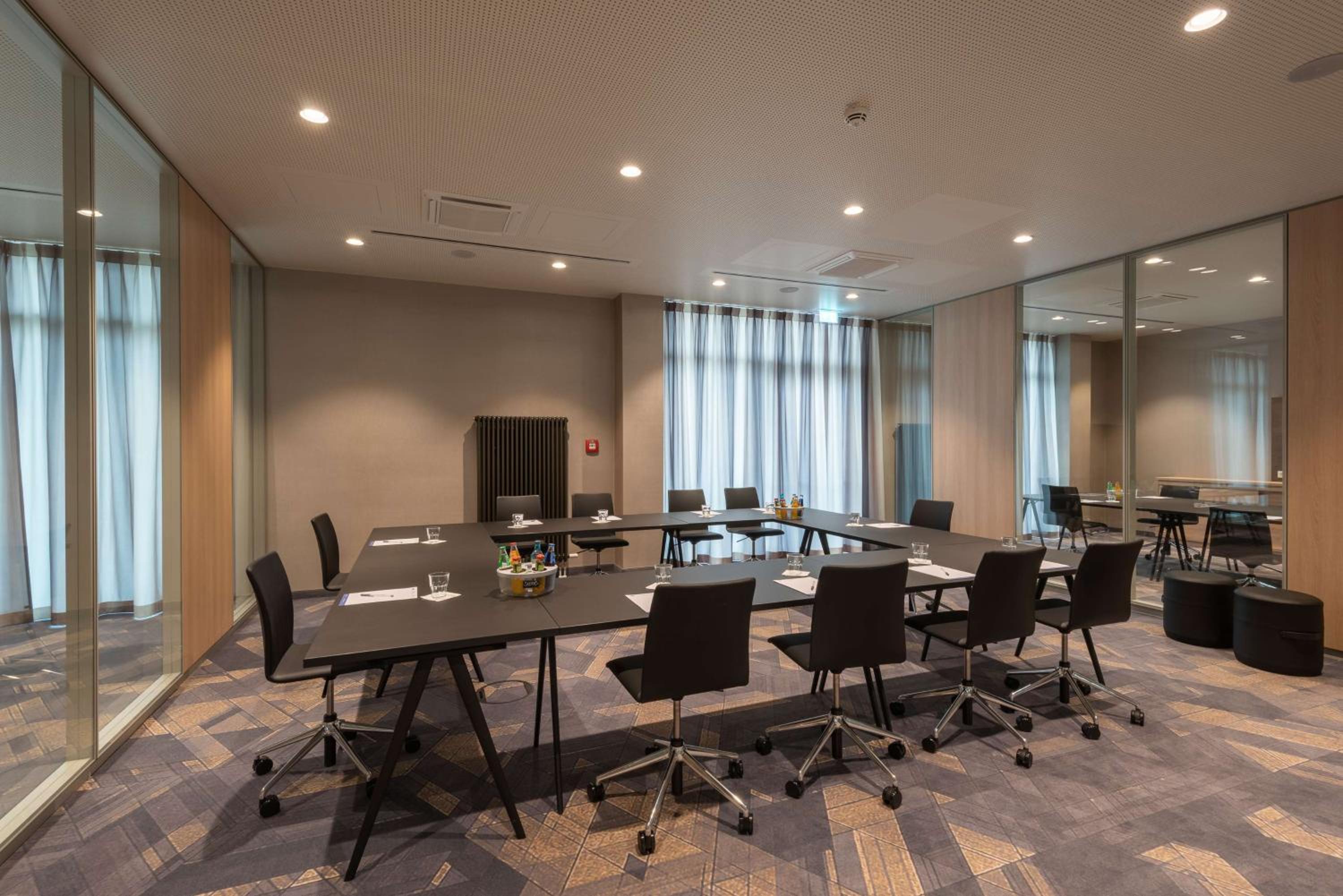 Munich Vacations - Hampton By Hilton Munich City North - Property Image 7