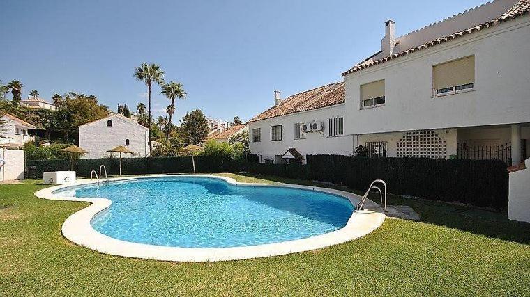 Luxury townhouse capricho golden mile